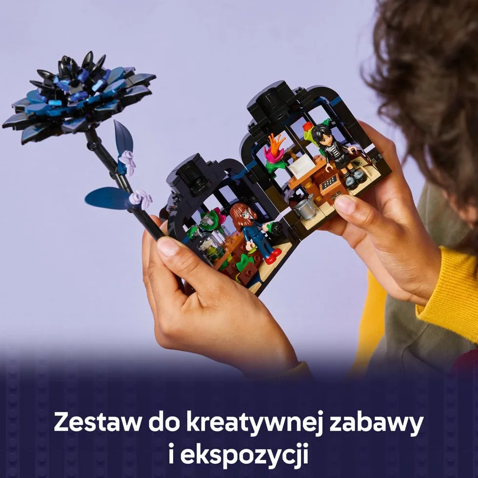 LEGO Wednesday Kwiat czarnej dalii zestaw z małą szklarnią i minilaleczkami 76784 dla dzieci od 9 lat