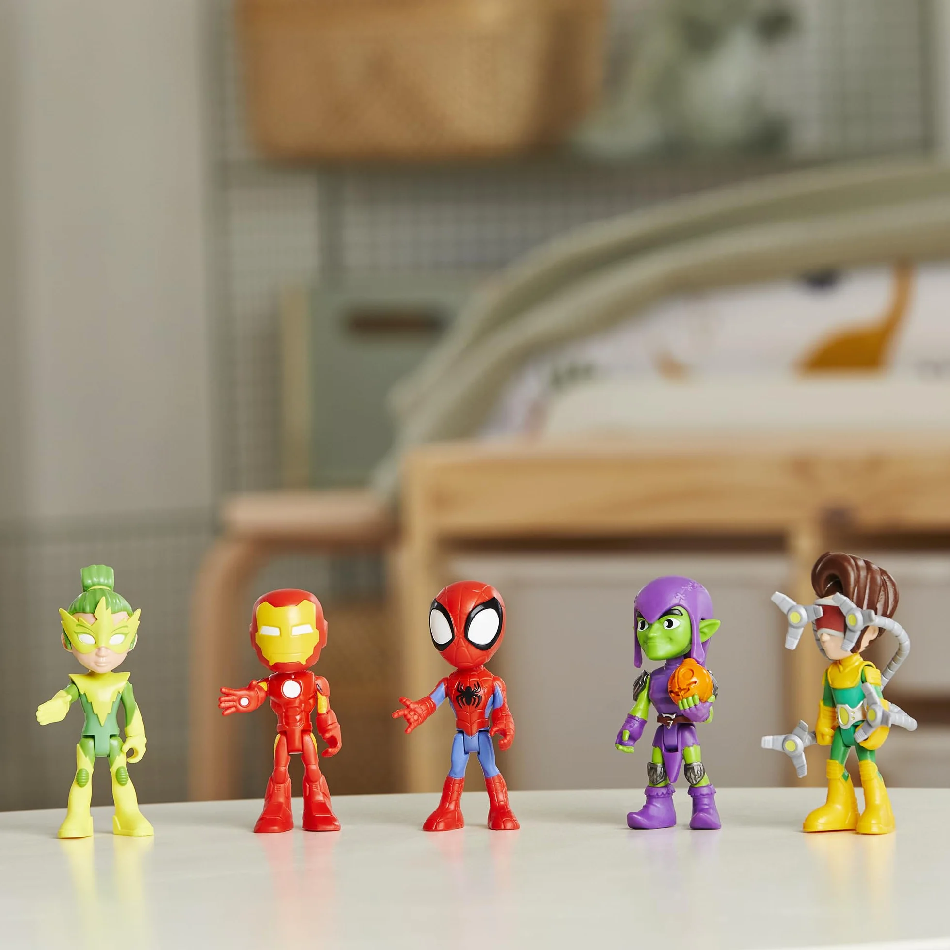 SPIDEY AND HIS AMAZING FRIENDS Pakiet przyjaciół i przeciwników z serialu ""Spidey i super-kumple"" Marvela, zestaw figurek
