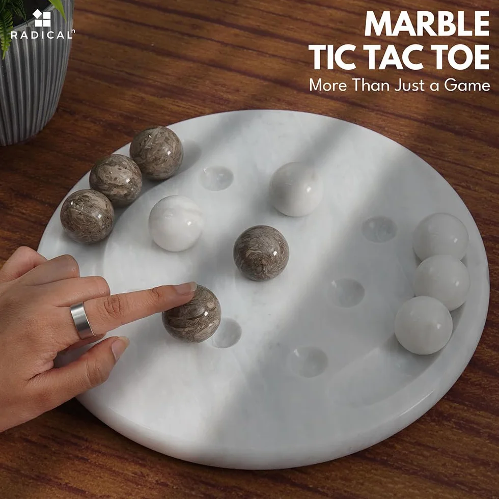 Radicaln Marble Tic Tac Toe 25 cm biała i oceaniczna ręcznie wykonana gra stołowa – klasyczna gra planszowa dla dorosłych, element centralny stolika kawowego i dekoracja pokoju