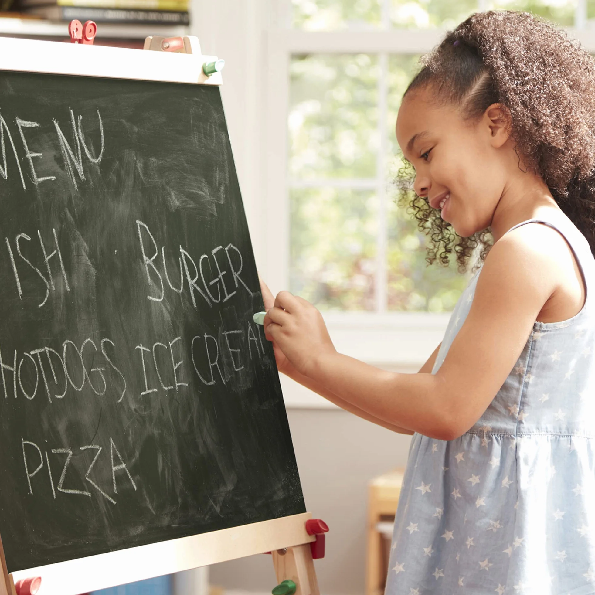 Melissa & Doug Luksusowa stojąca sztaluga, sztuka i rzemiosło - akcesoria artystyczne 3+, prezent dla chłopca lub dziewczynki