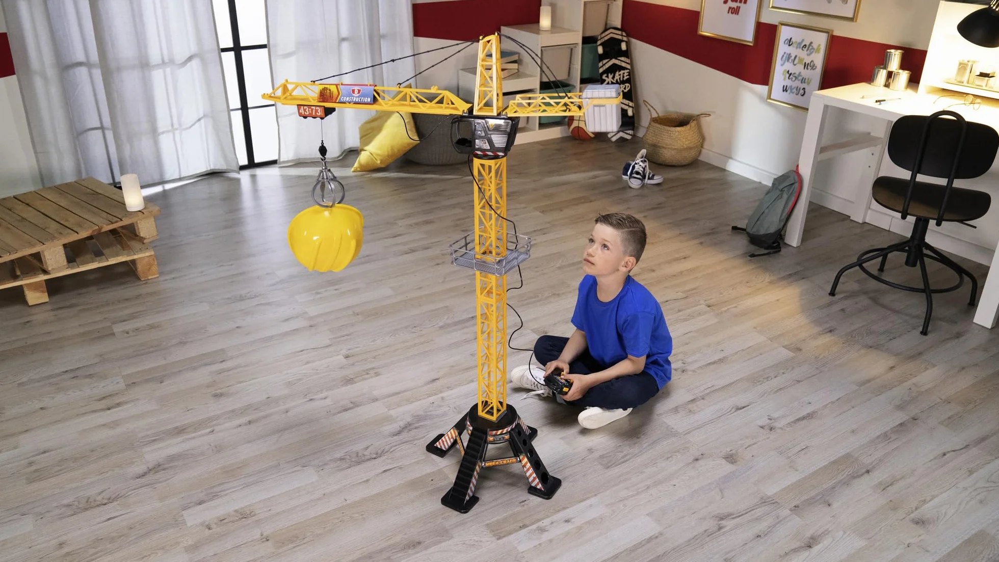 Dickie Toys 201139012 Mega Crane Sterowany Dźwig elektryczny 120 cm, obrotowa kabina o 360°, ramię z chwytakiem, platforma załadowcza, żuraw do zabawy wewnątrz i na zewnąrz dla dzieci od 3 lat