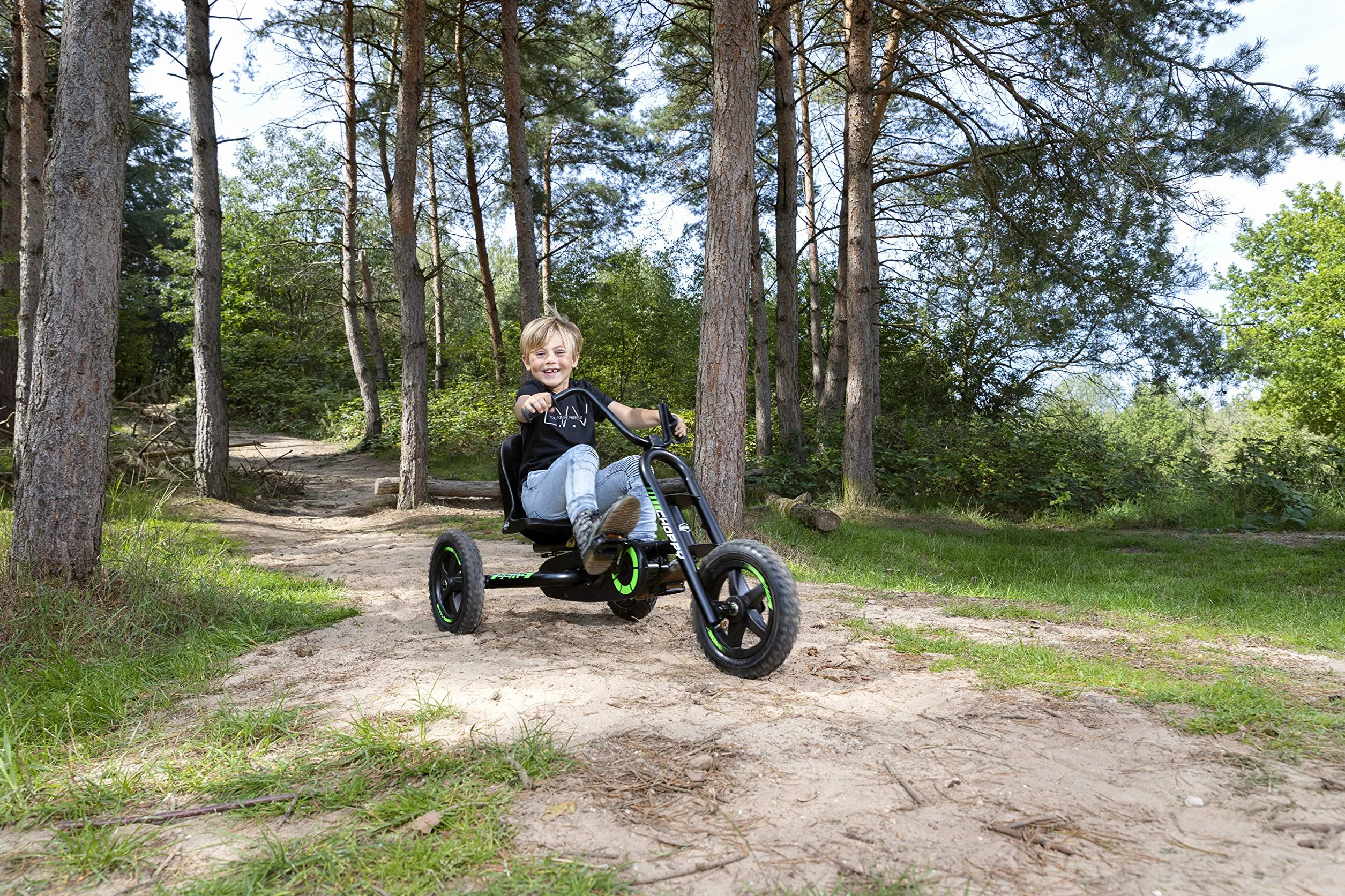 BERG Gokart Choppy Neo pojazd dziecięcy, samochód na pedały z optymalnym zabezpieczeniem, 3 opony pneumatyczne i wolny bieg, zabawka dla dzieci w wieku 3-8 lat, czarny