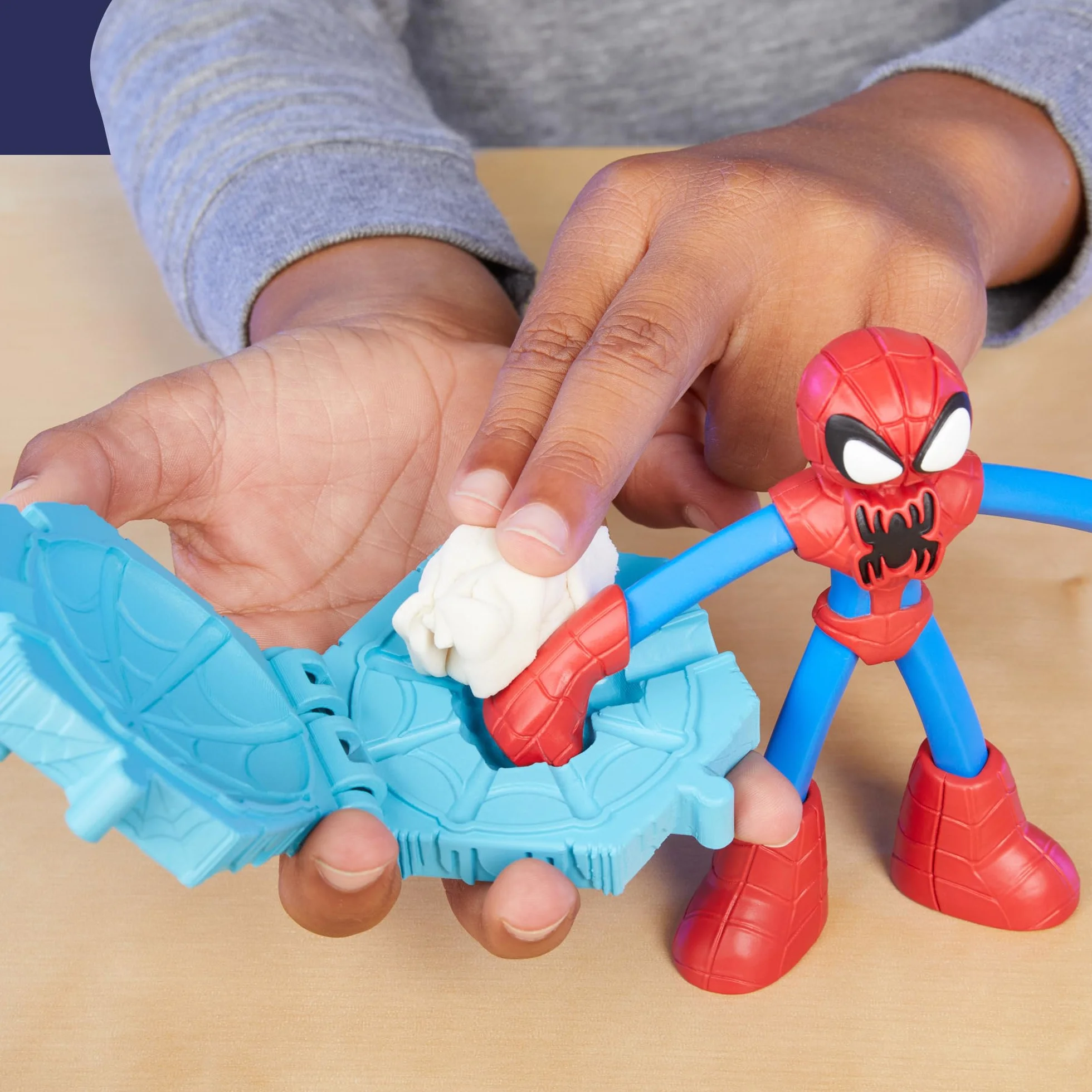 Zestaw do zabawy Play-Doh Marvel Spider-Man Walcz, strzelaj i przecinaj