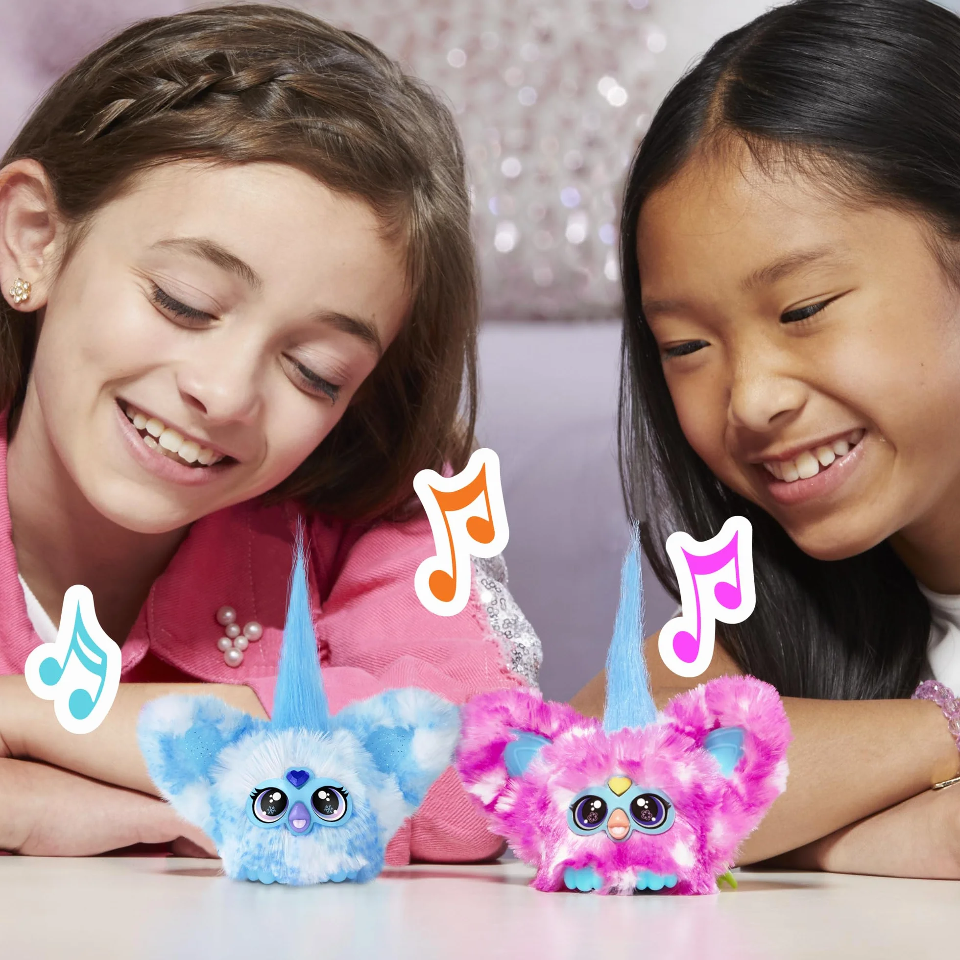 Furby Furblets SNO-Way Holiday Edition Mini Friend, ponad 45 dźwięków, świąteczna muzyka, gadanie tylko meble, elektroniczne pluszowe zabawki dla dziewcząt i chłopców, interaktywne zwierzaki,