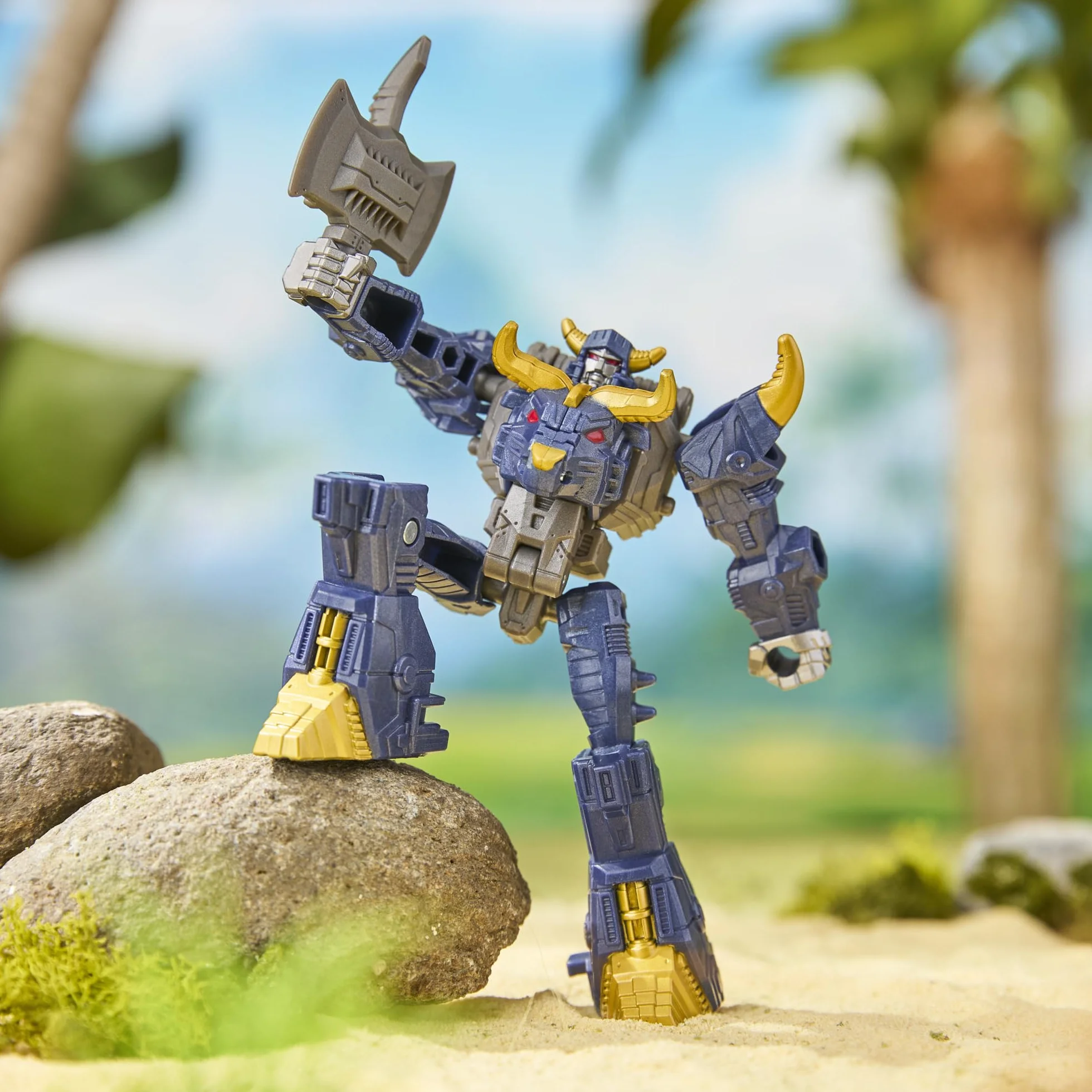Figurka Megatrona z kolekcji Transformers CYBERWORLD Cyber Changers