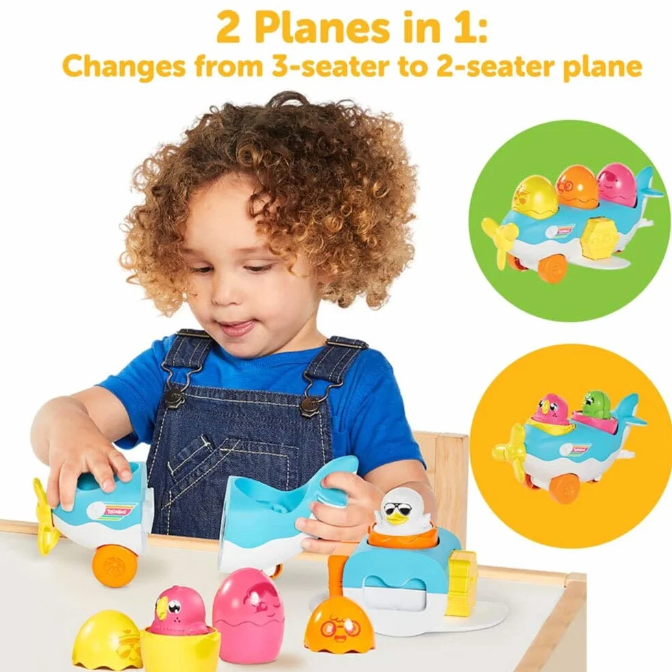 Toomies TOMY Hide and Squeak 2 w 1 Load and Go Plane zabawka dla niemowląt, zabawka edukacyjna dla niemowląt, zabawki muzyczne z kolorami i dźwiękami, dla chłopców i dziewcząt w wieku 1, 2 i 3 lat