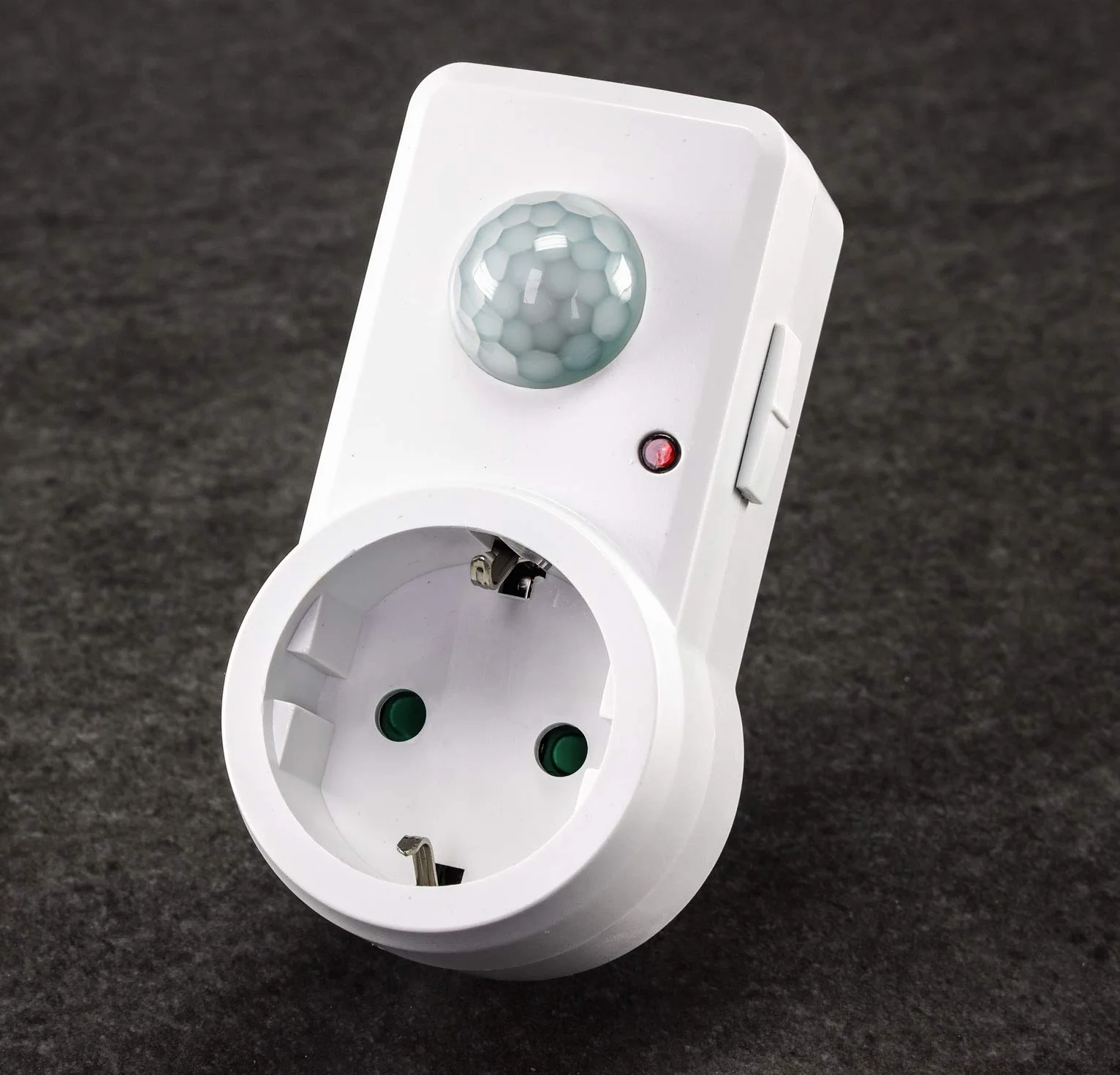 ChiliTec 21055_SML Wtyczka z Czujnikiem Ruchu 120, 1200 W, 230 V, Biały