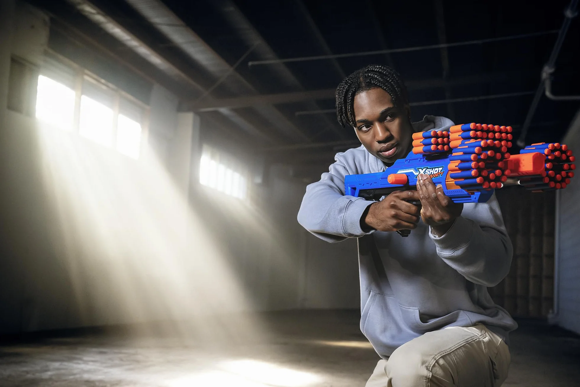ZURU X-Shot Insanity Bezerko z 84 rzutkami, kieszonka powietrzna i przechowywanie rzutek, zabawka outdoorowa dla chłopców i dziewcząt, nastolatków i dorosłych