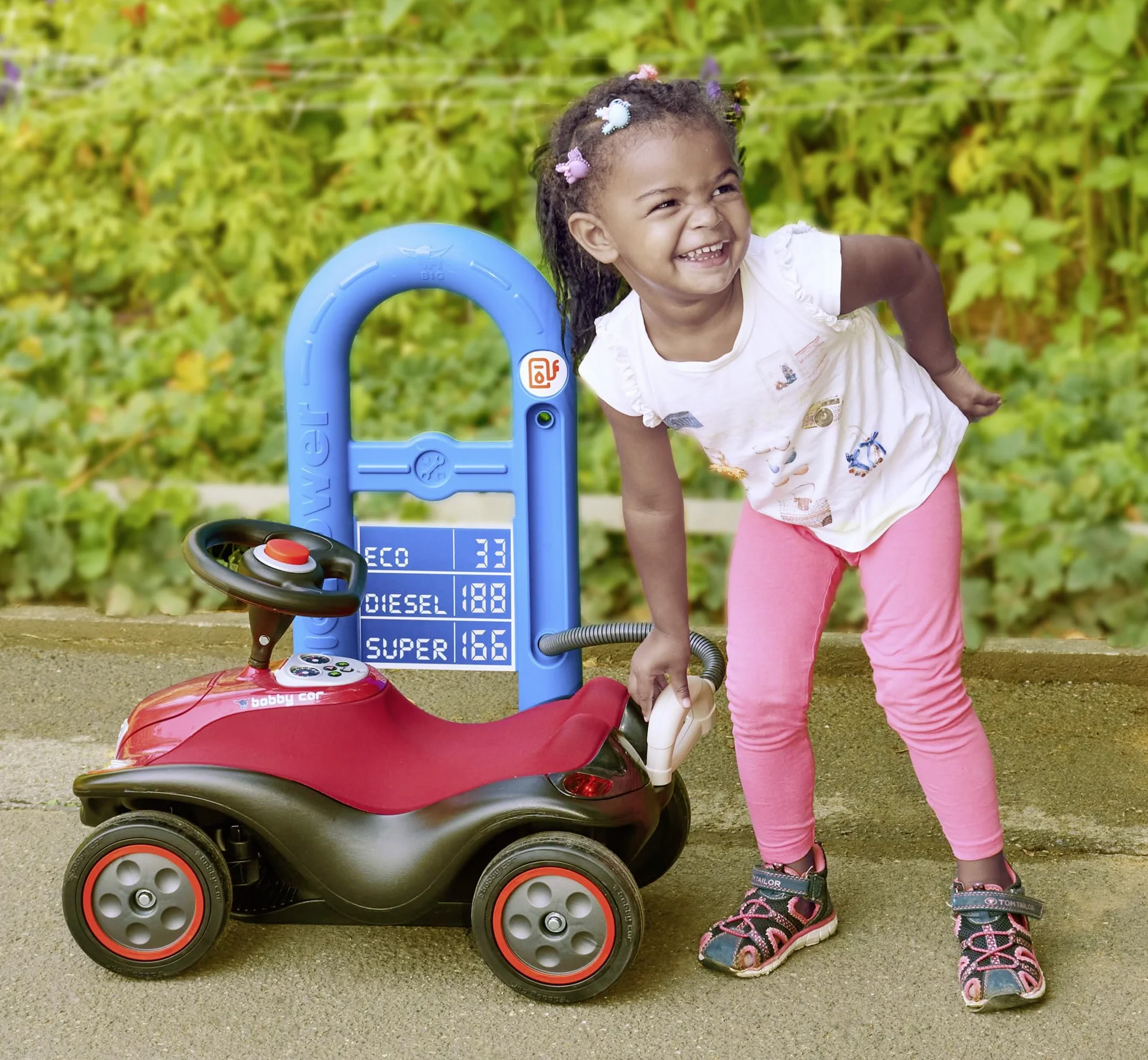 BIG Spielwarenfabrik 800056498 Bobby Car Stacja benzynowa, czarna, S