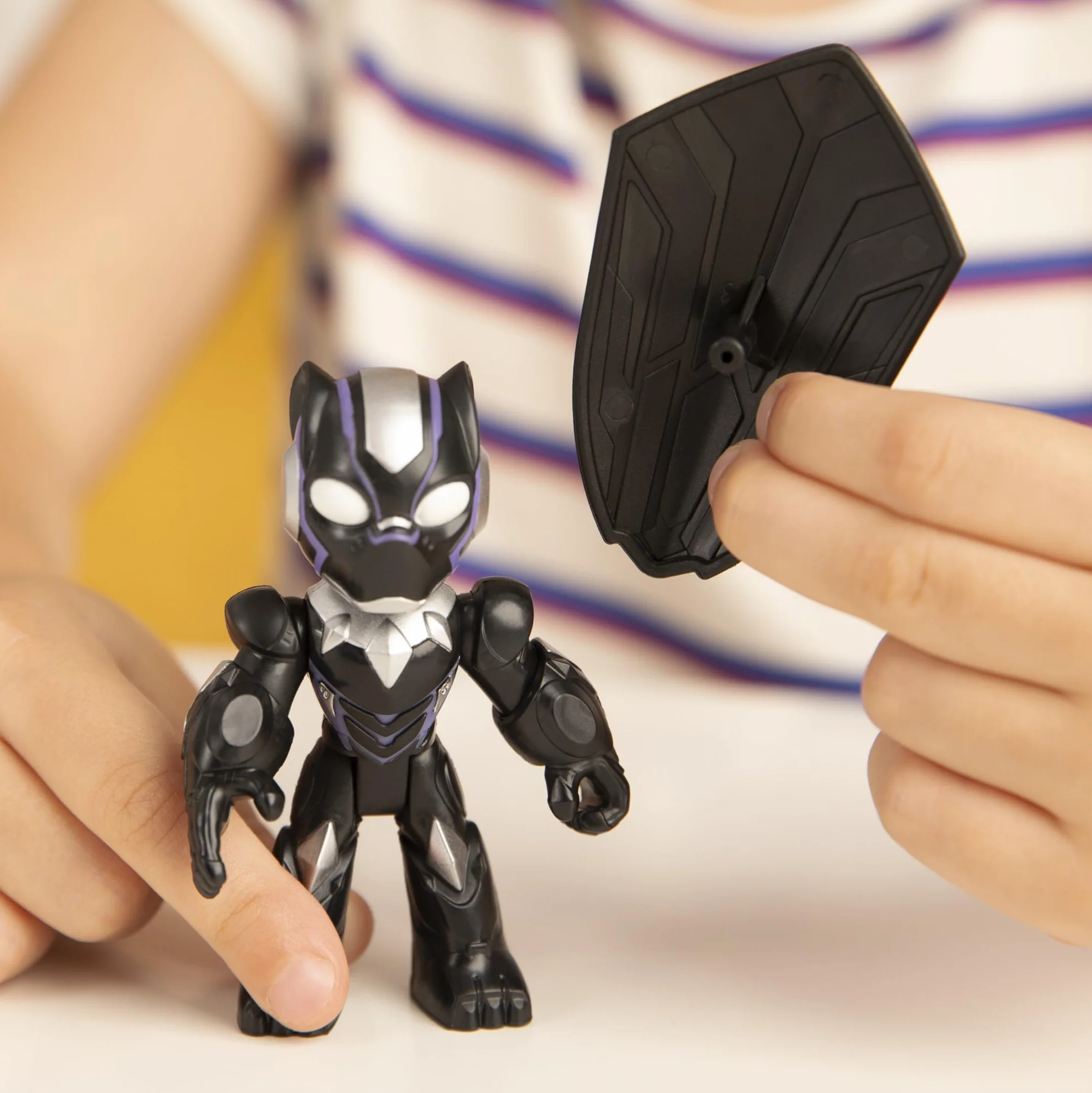 Kolekcja Spidey and Iron Man: Avengers Team-Up z postaciami z seriali "Spidey i Super-kumple" oraz "Iron Man and His Awesome Friends" Marvela