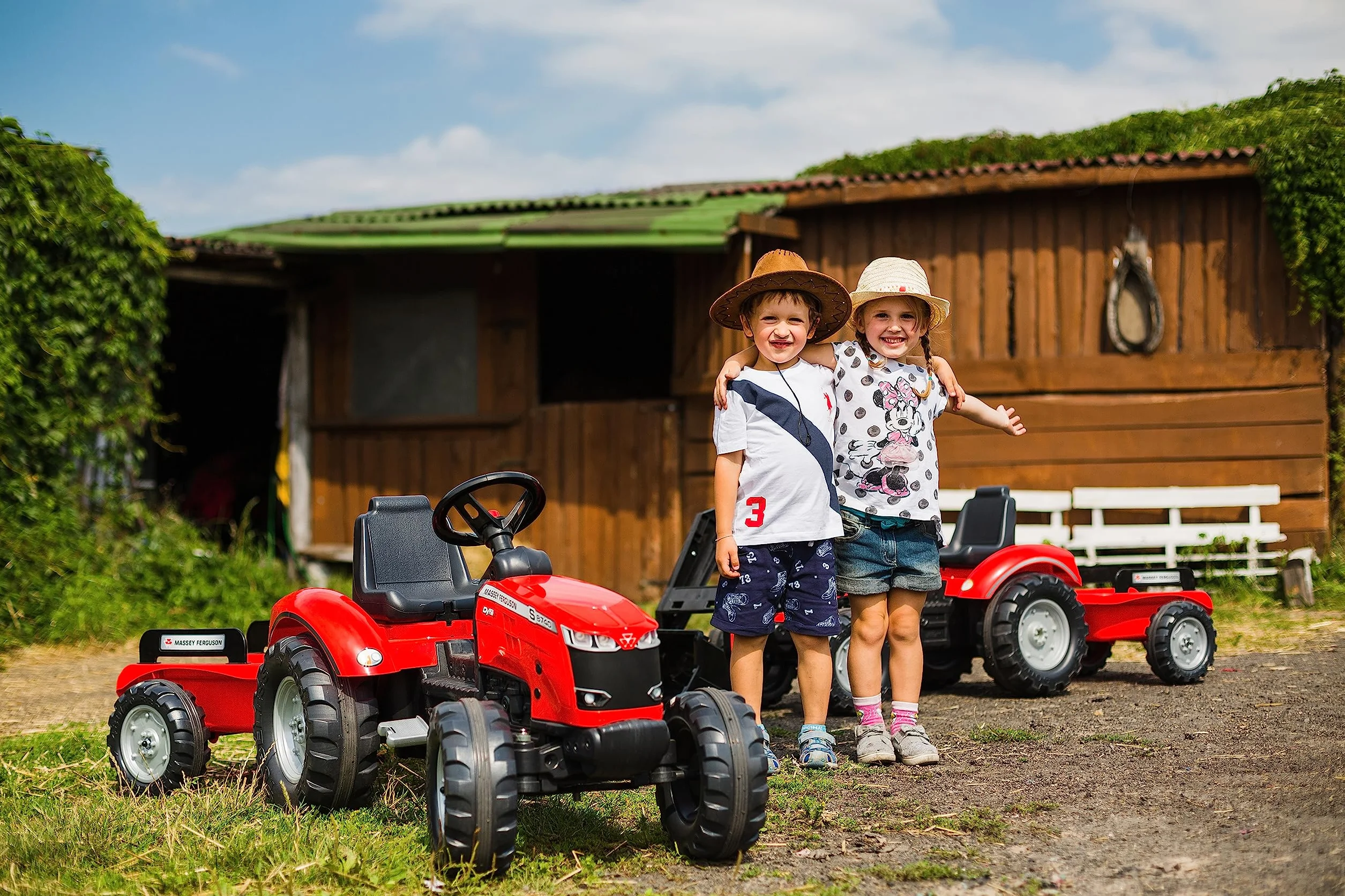 Falk Massey Ferguson S8740, czerwony