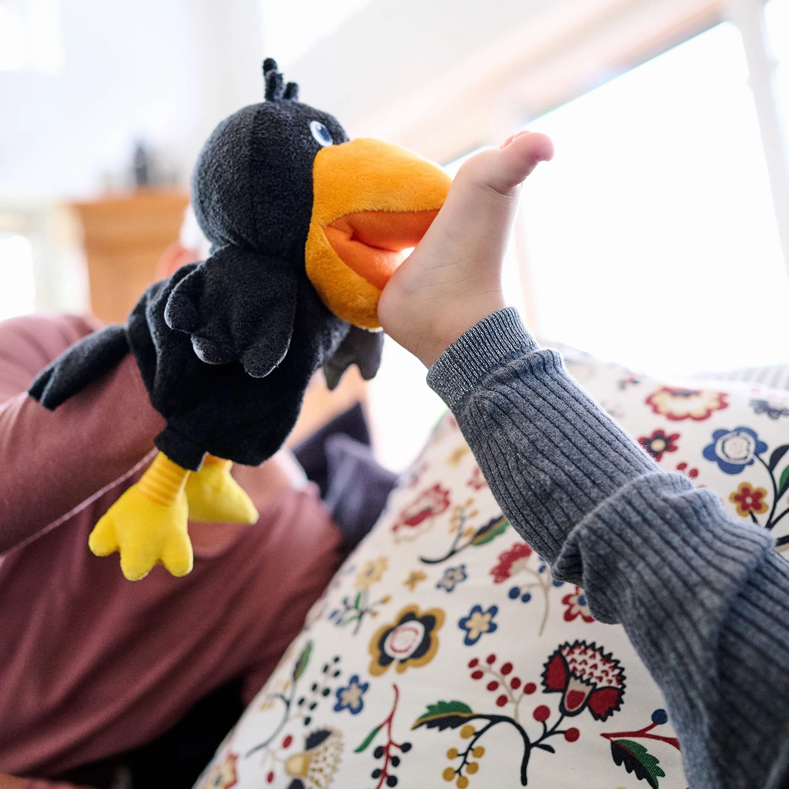 HABA 304203 Hand Puppet Raven Theo, the Cheeky Raven from the Haba Classic Fruit Garden as Cuddly Hand Puppet, Toy from 18 Months