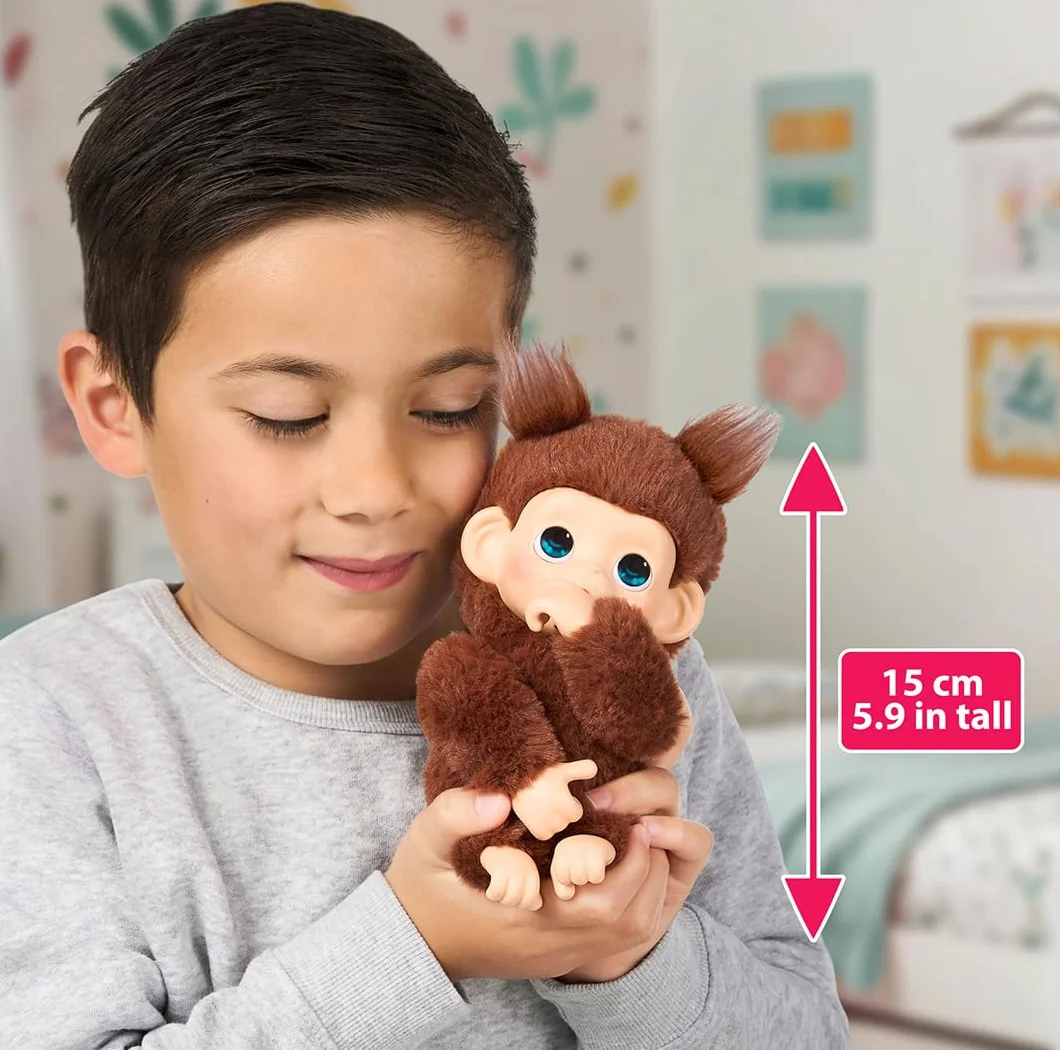 Little Live Pets Baby Monkey Minis – Chikki Cherry. Interaktywna zabawka dla zwierząt domowych. Ponad 20 dźwięków i reakcji. Miękkie brązowe futro. 18,8 cm wysokości. Super realistyczny. Karmić