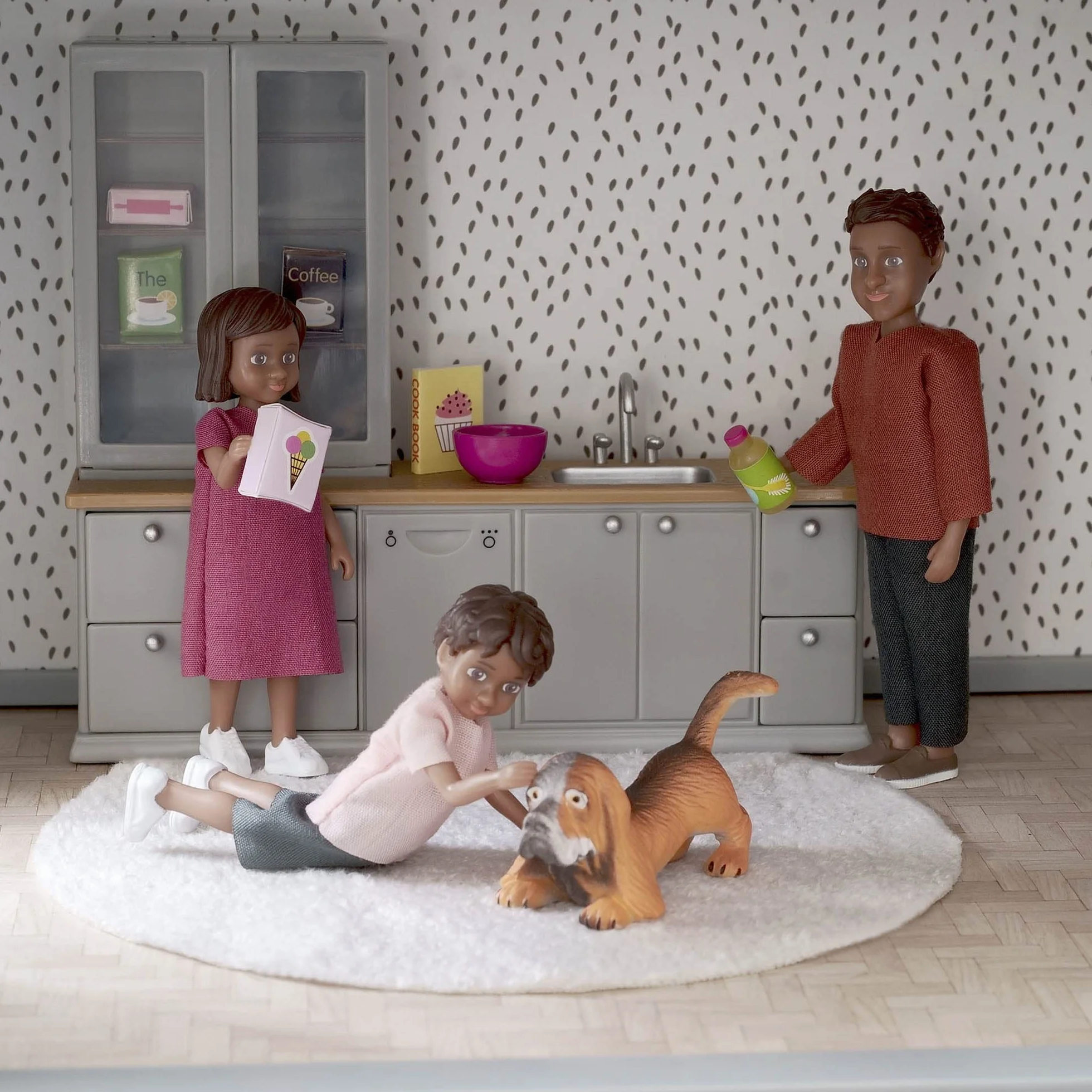 Lundby Zestaw mebli do domku dla lalek - 8 sztuk miniaturowych - Podświetlane akcesoria do domku dla lalek - Meble do domku dla lalek - Meble do domu dla lalek