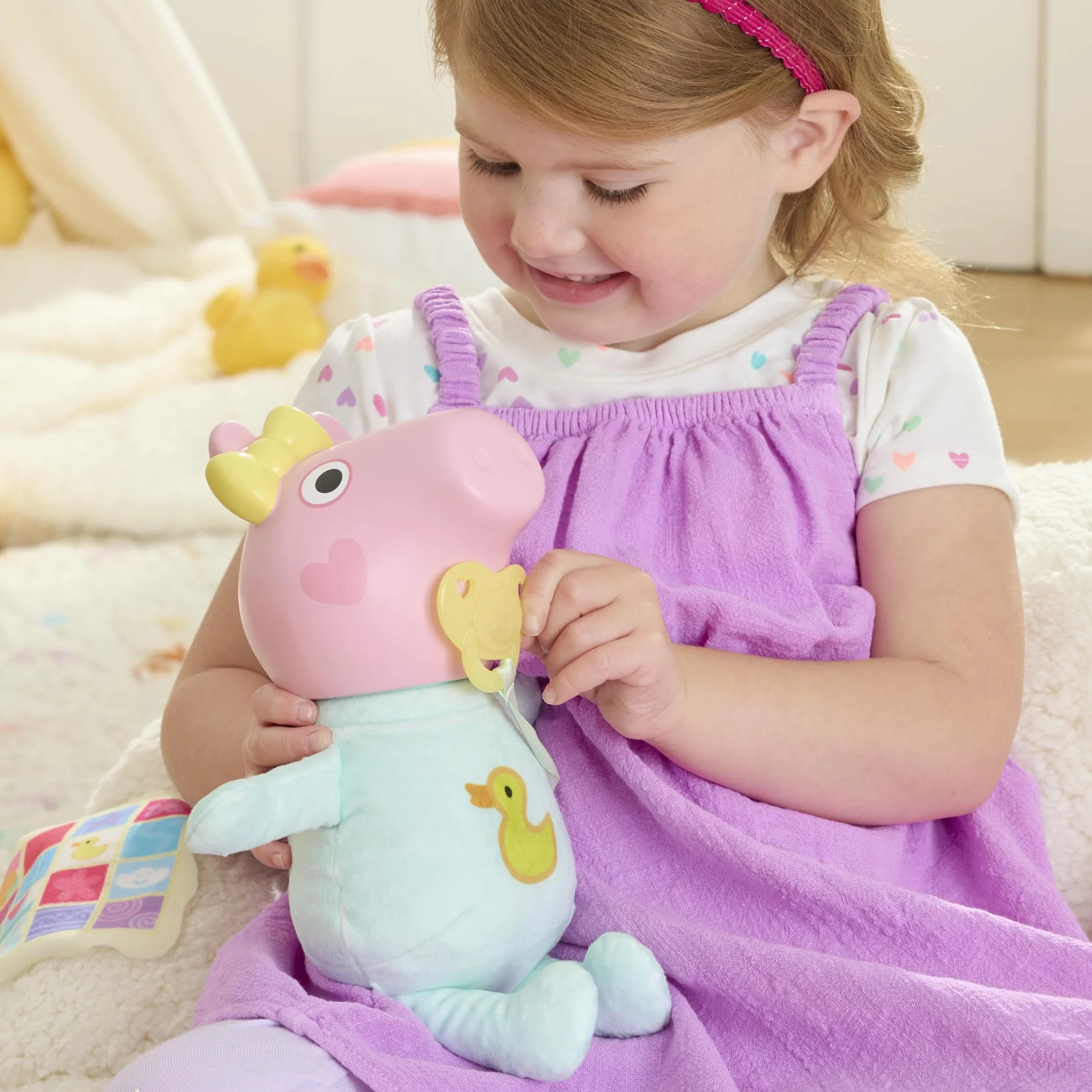 Peppa Pig Interaktywna Lalka Świnka Peppa Chrumkanie i Przytulanie Evie