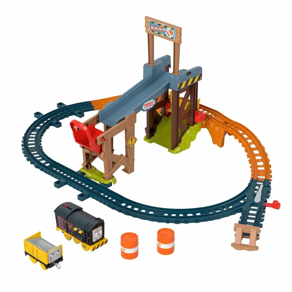 Thomas & Friends Diesel – Załadunek na budowie Zestaw kolejowy z torem + zabawka pociąg z napędem, wagonem i beczkami do zabawy dla dzieci od 3 roku życia, JBW20