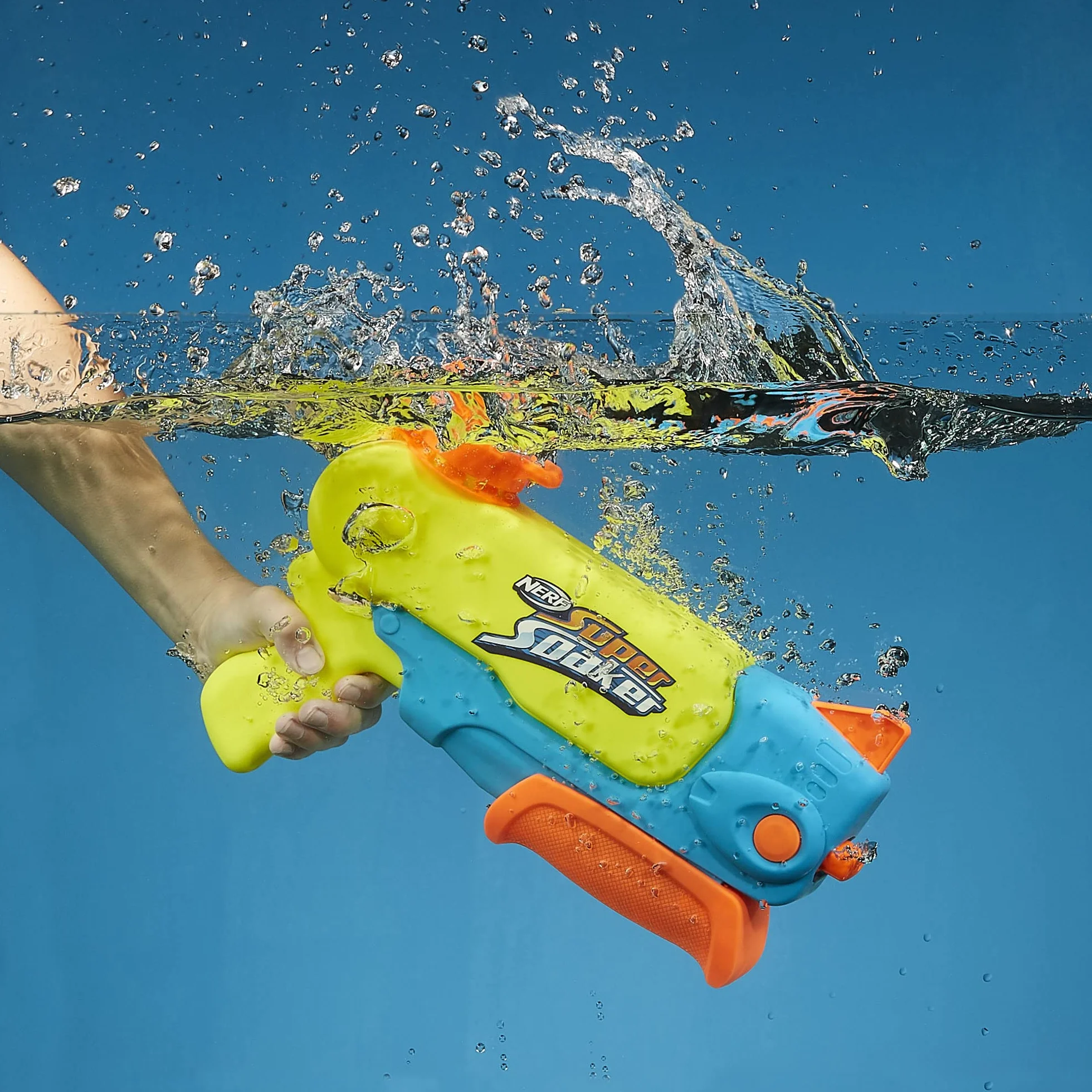 Nerf Super Soaker Wave Spray Blaster na wodę | Zabawka outdoorowa na plażę i do ogrodu dla dzieci | Falujący strumień wody - zbiornik 887 ml| Pomysł na prezent dla 6-latka, dla chłopców i dziewczynek