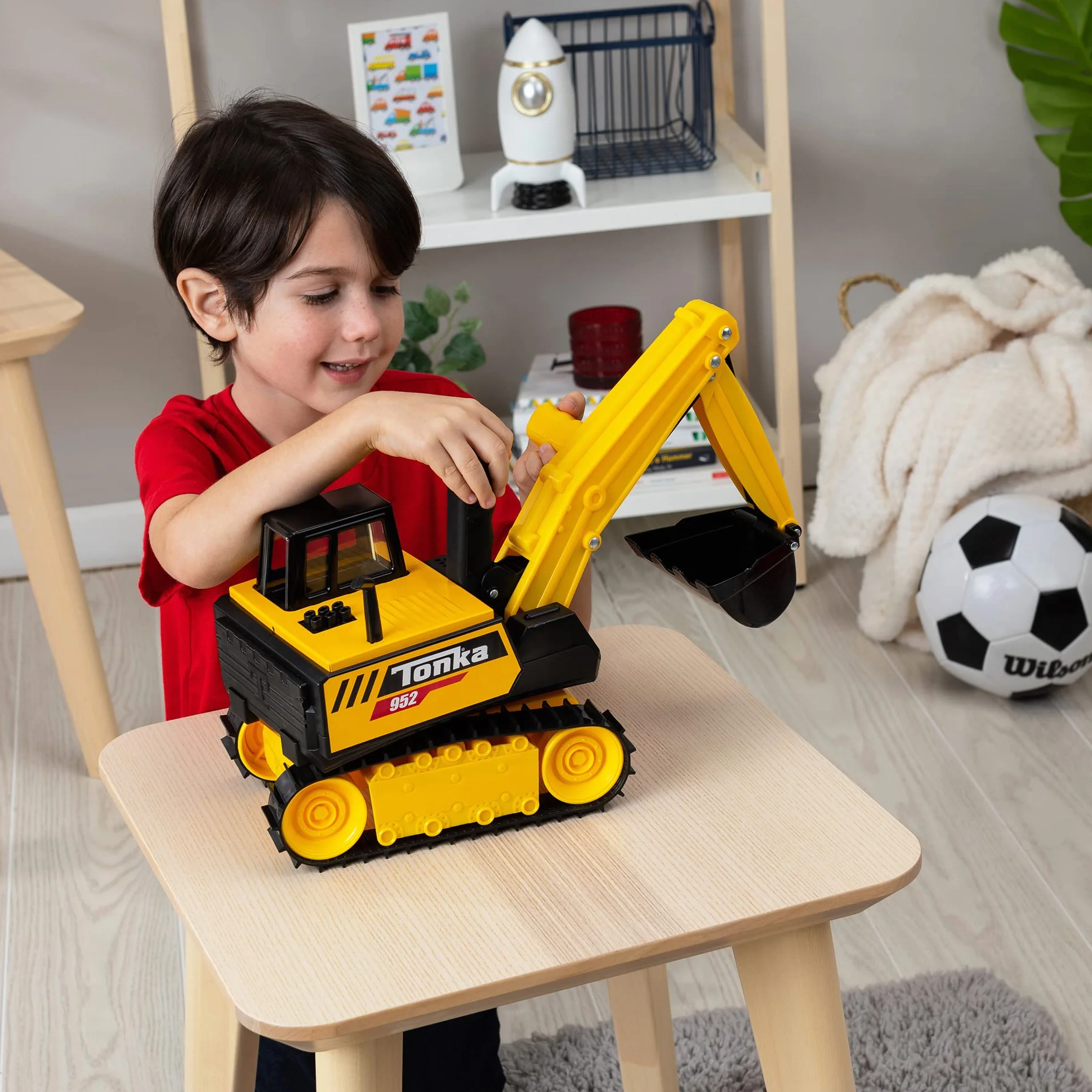 Tonka Steel Classics | Mighty Excavator | Zabawki budowlane dla dzieci, chłopców i dziewcząt, kreatywne zabawki, rozwój umiejętności motorycznych dla dzieci od 3 lat | Basic Fun 06182