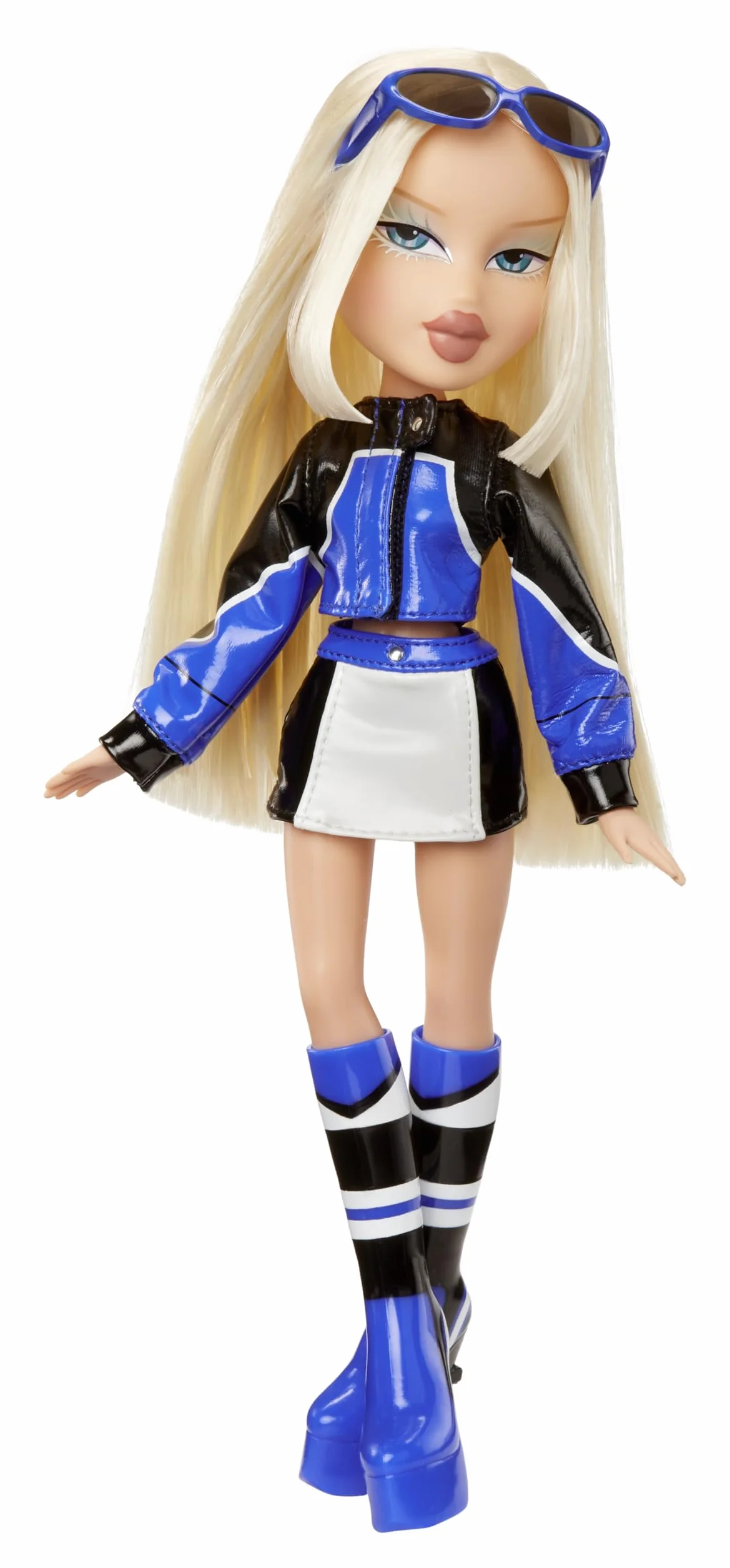 Bratz Scorchin' Cloe – Zestaw Zawiera 1 Modną Lalkę, Stroje i Akcesoria. Lalka Inspirowana Stylem Motocyklowym – Zabawka dla Dziewczynek