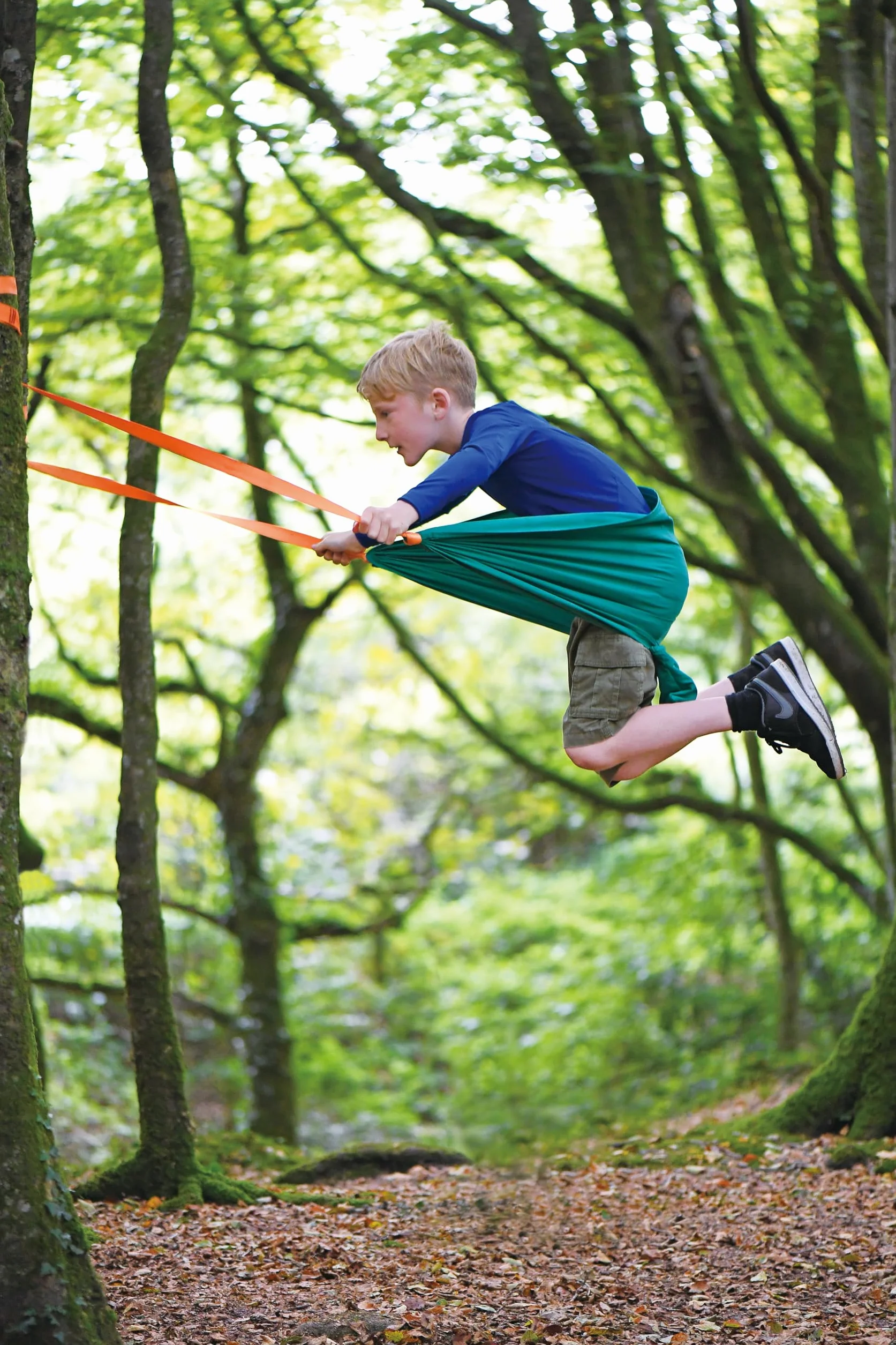 Swing, Hape Pocket Swing For Kids And Adults (Nature Fun Outdoor Toys Series). 5 years +