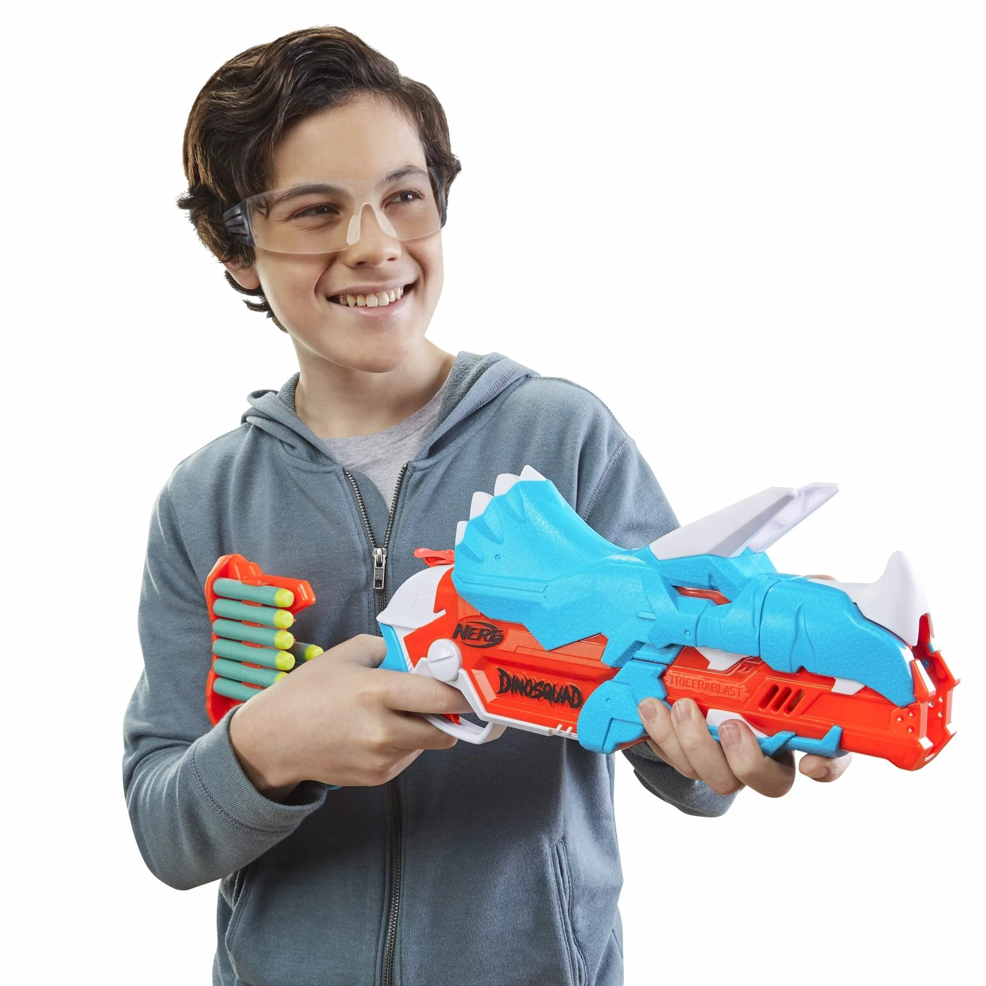 NERF Wyrzutnia Nerf DinoSquad Tricera-blast, łamana lufa na 3 strzałki, 12 strzałek Nerf, miejsce na strzałki, wygląd dinozaura-triceratopsa