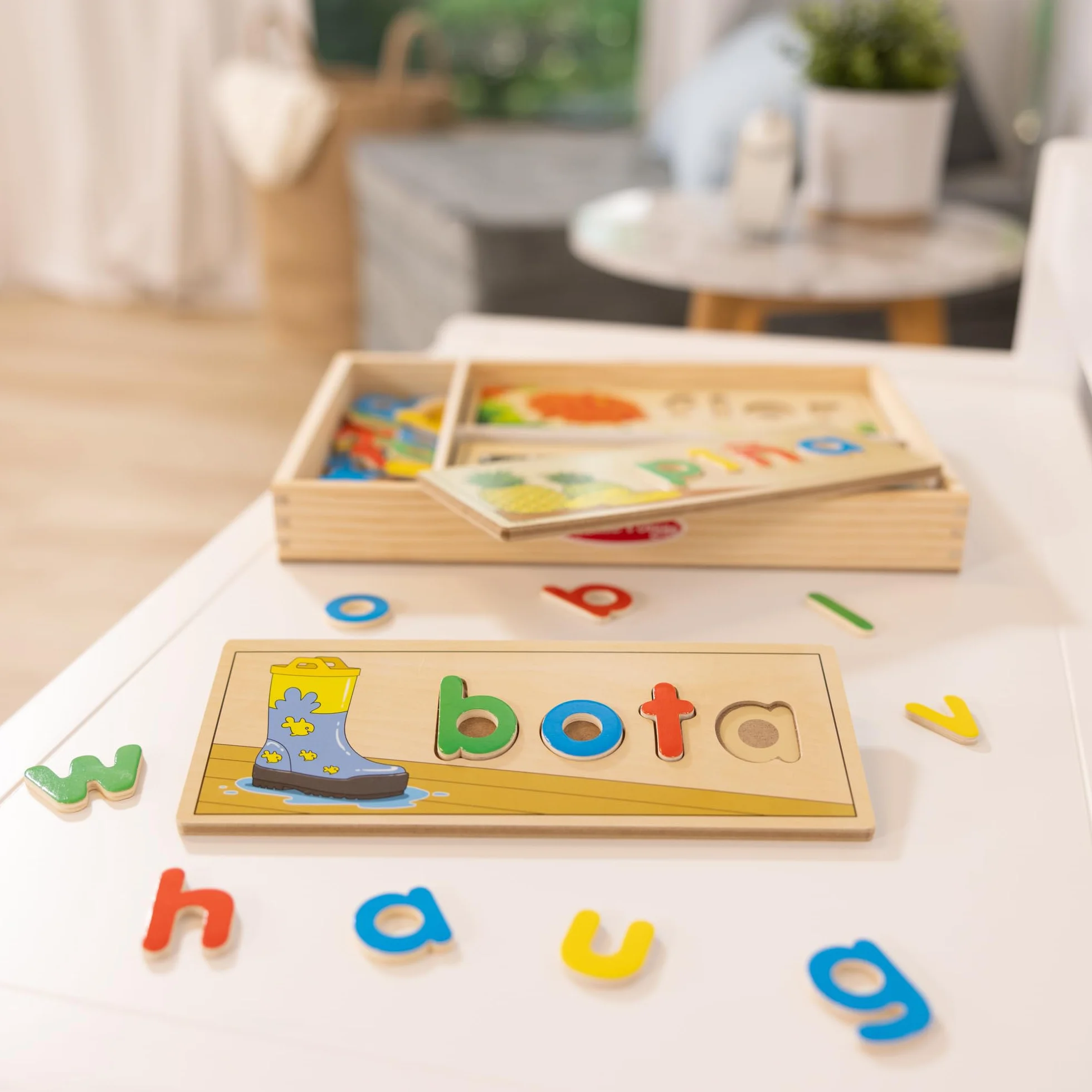 Melissa & Doug Edukacyjna zabawka do nauki języka Patrz i literuj w jęz. hiszpańskim
