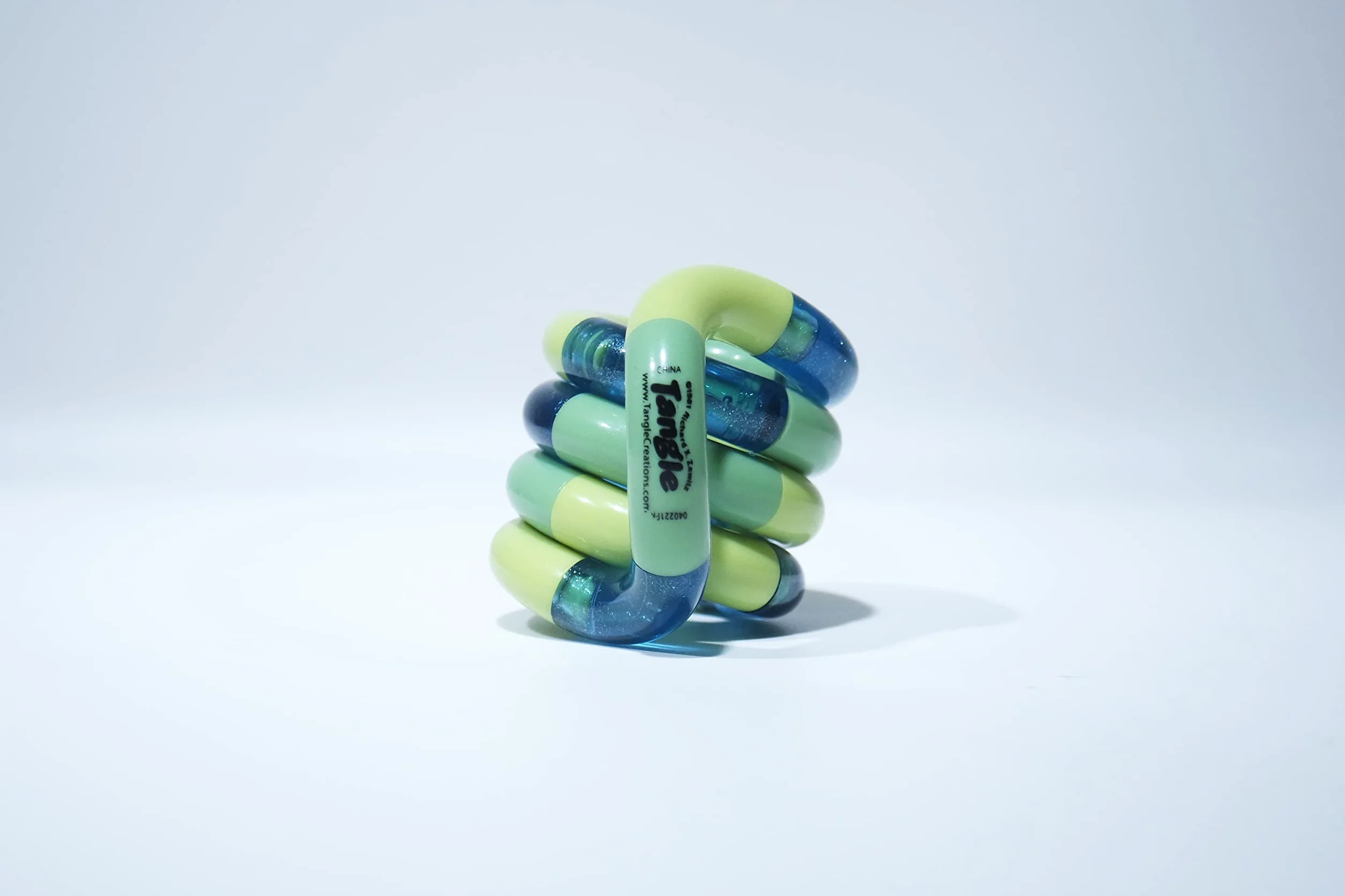 Tangle Jr. Classic Fidget zabawka, różne