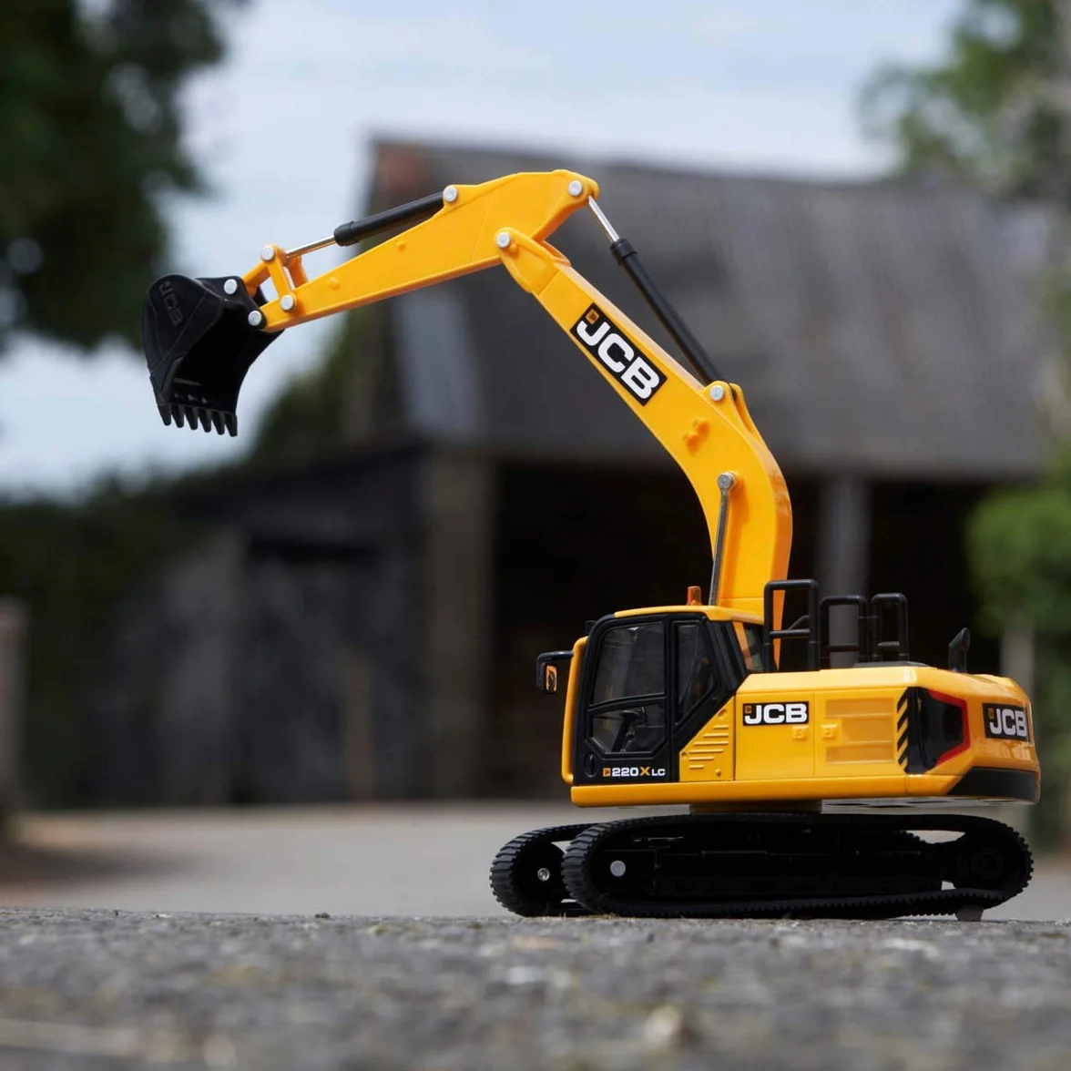 Britains JCB Farm Tomy Toys - koparka - 1:32 220X - kolekcjonerska zabawka ciągnikowa - skala 1:32 zabawki rolnicze - odpowiednie dla kolekcjonerów i dzieci - 3 lata Plus, 43211