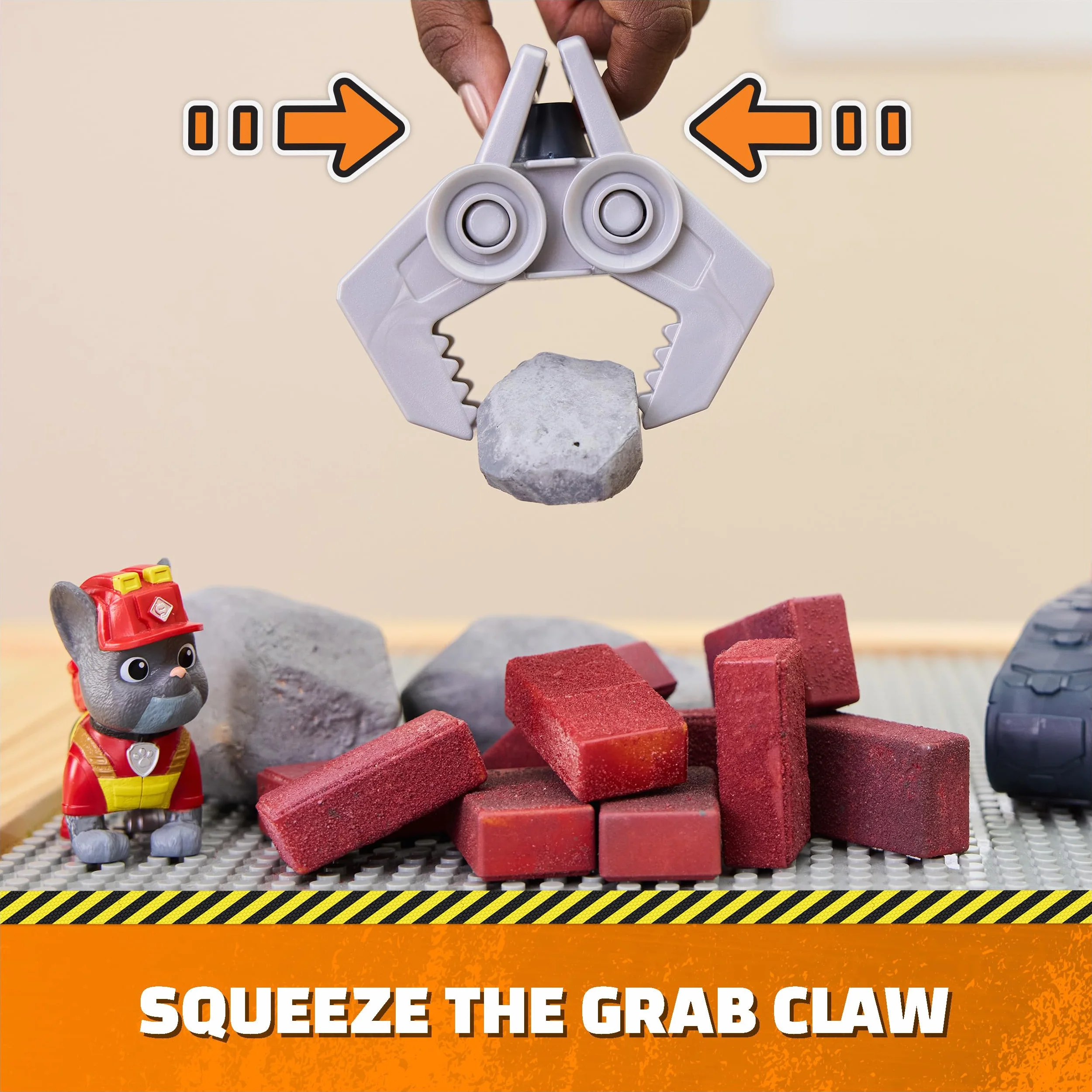 Mega Power Crane firmy Rubble & Crew, zabawkowa ciężarówka z figurką ładowarki i 2 odłączanymi narzędziami, zabawki dla dzieci PAW Patrol dla chłopców i dziewczynek w wieku od 3 lat