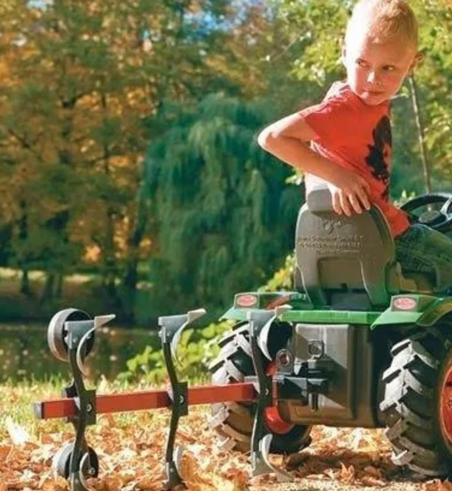 Rolly Toys | Rollscraper | Duży, wytrzymały, trójbruzdowy pług do ciągników | 123865