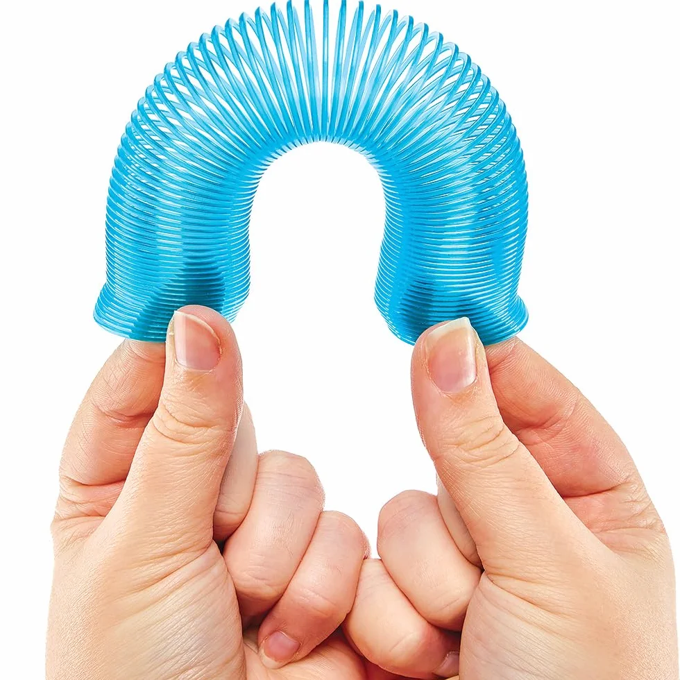 Baker Ross FN147 Super długie mini sprężynki zestaw 6 sztuk zabawki sprężynowe fidget toys