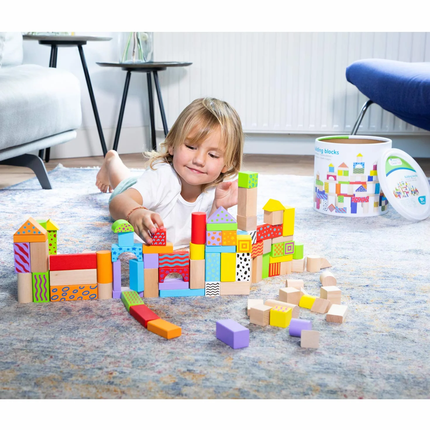 New Classic Toys 10813 drewniane klocki fantasy w bębnie edukacyjna zabawka percepcyjna dla dzieci w wieku przedszkolnym chłopcy dziewczęta 100 sztuk kolorowe