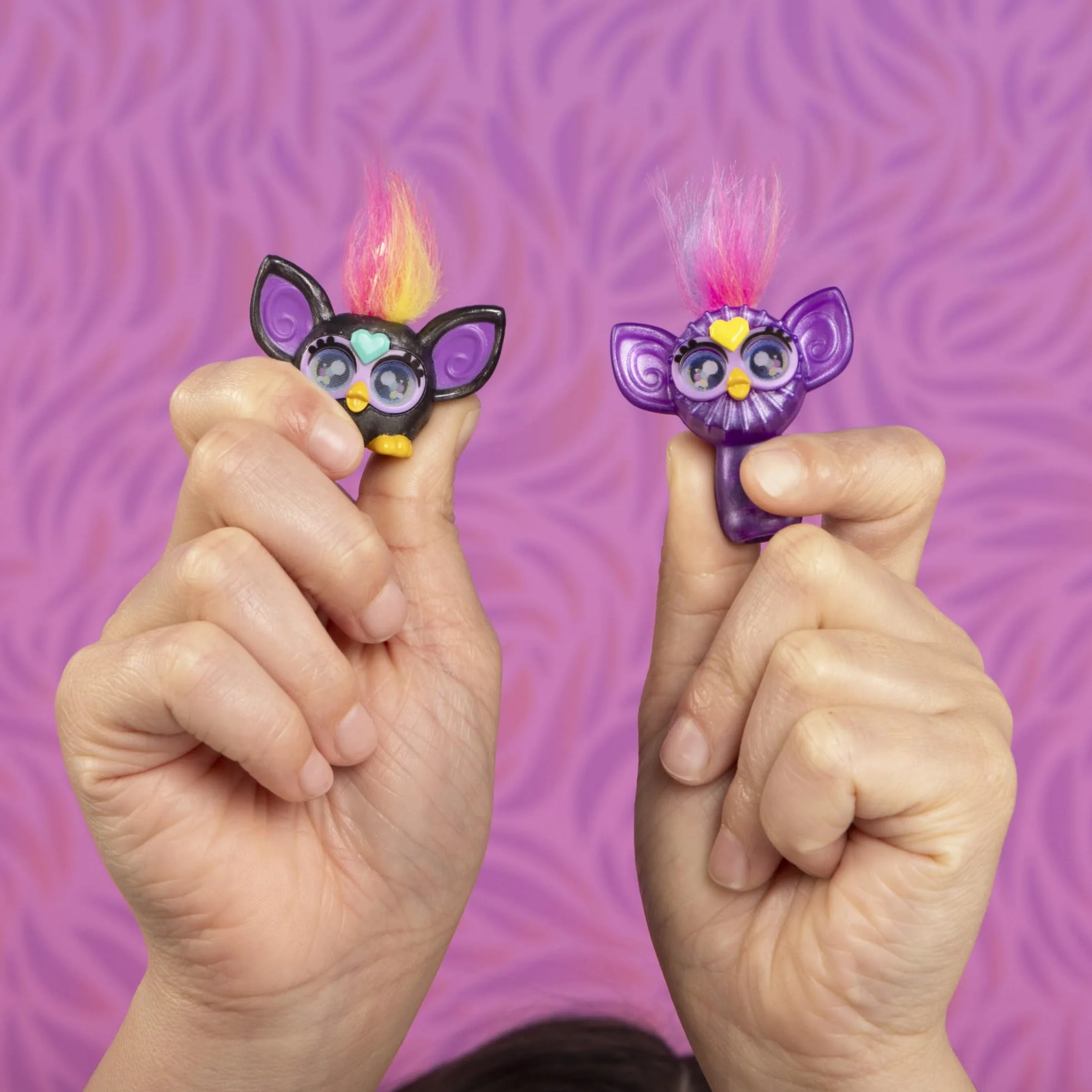 Wielopak 12 miniaturowych figurek-niespodzianek Furby z motywami mody, zabawki kolekcjonerskie o wysokości 2,54 cm dla dzieci w wieku od 5 lat, seria 2