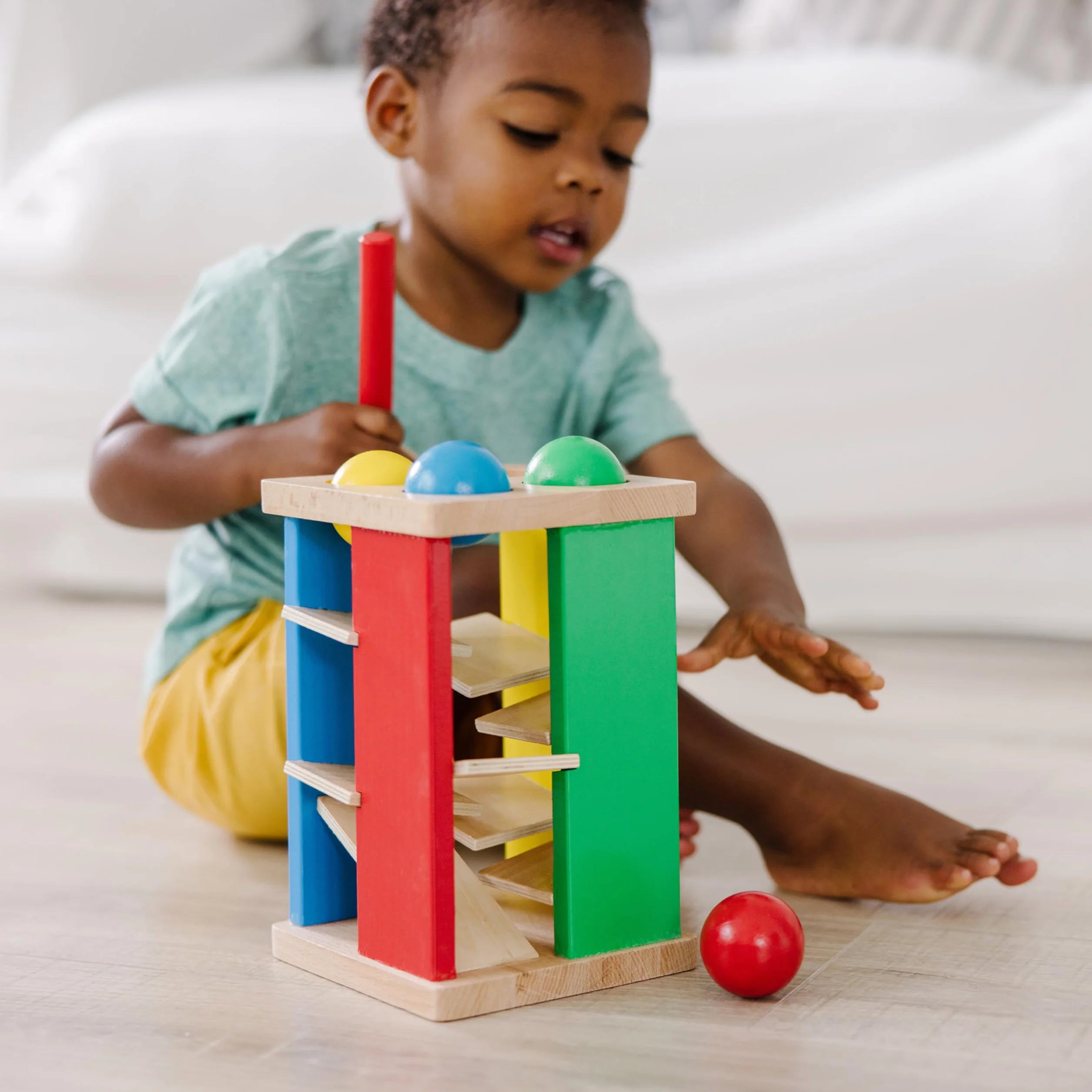 Melissa & Doug – wieża do wbijania i toczenia | zabawka rozwojowa | motoryka | rozwiązywanie problemów | 3+ | prezent dla chłopca lub dziewczynki
