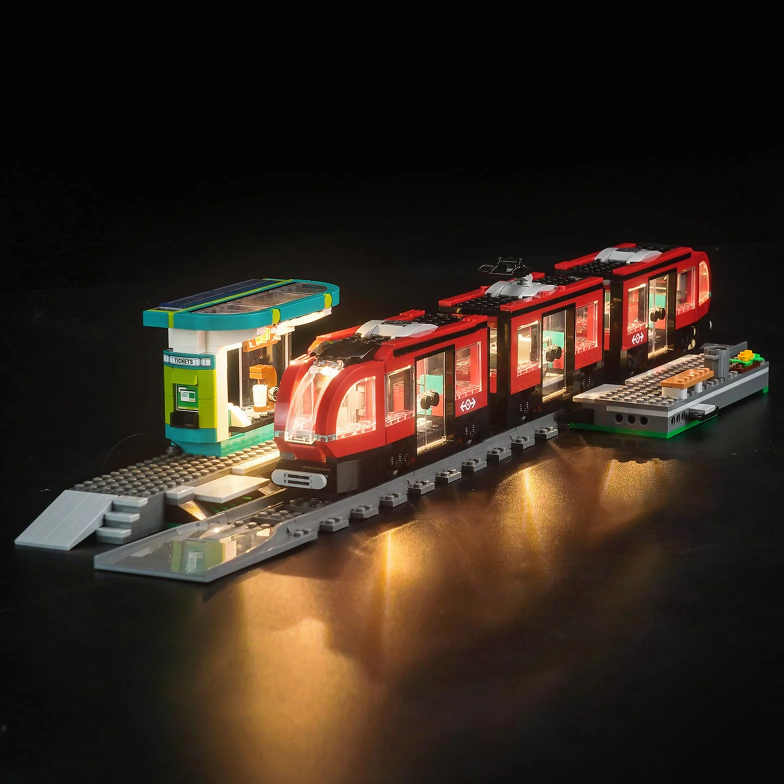 Zestaw lampek LED kompatybilny z Lego Downtown Streetcar i Station (bez modelu), dekoracyjne oświetlenie tramwaju 60423 City z przystankiem zabawkowym kreatywnym