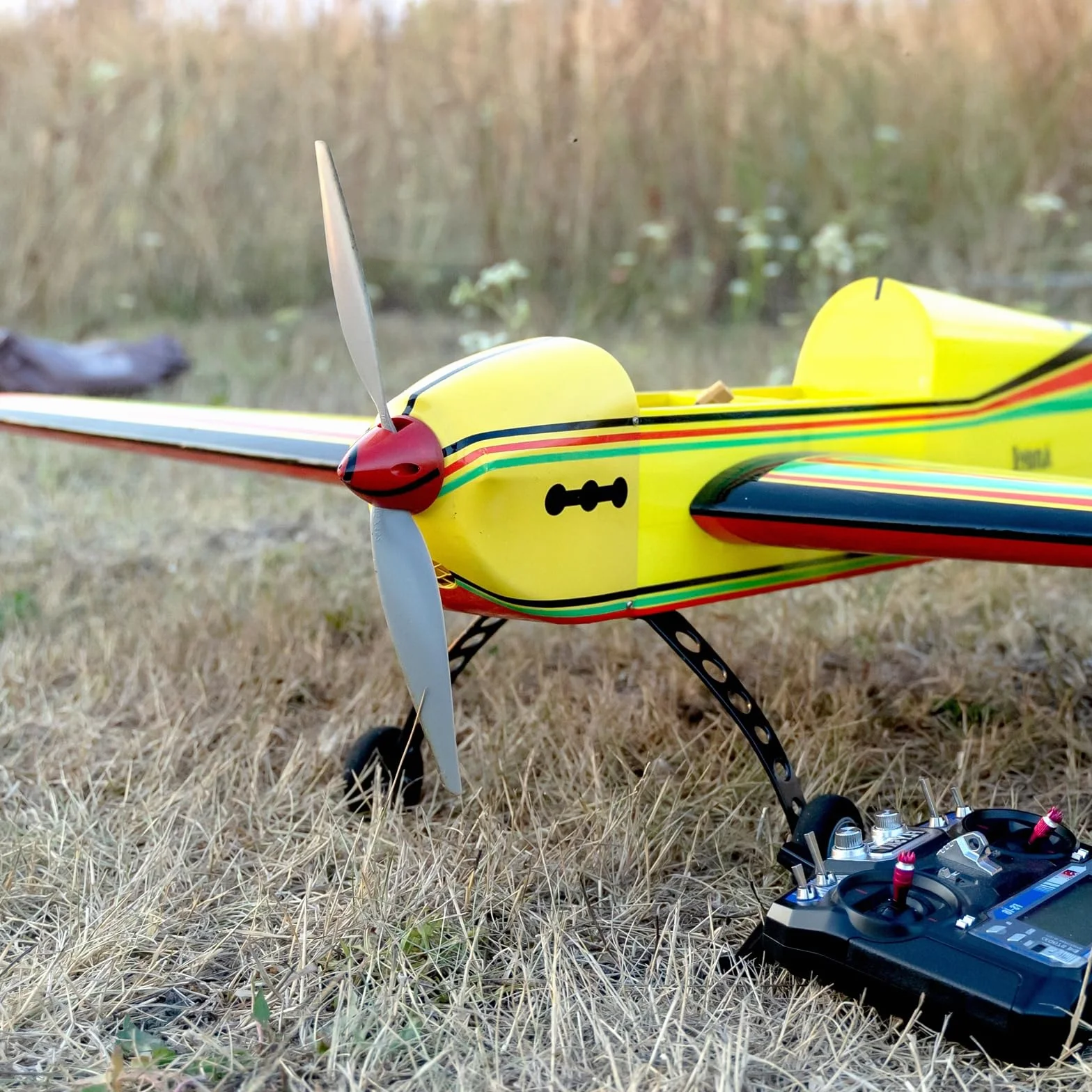 QUARKZMAN 4.7x4.7 5x5 Śmigło Rc 2 szare ostrza z pierścieniami adapterowymi do samolotu elektrycznego, opakowanie 4 szt