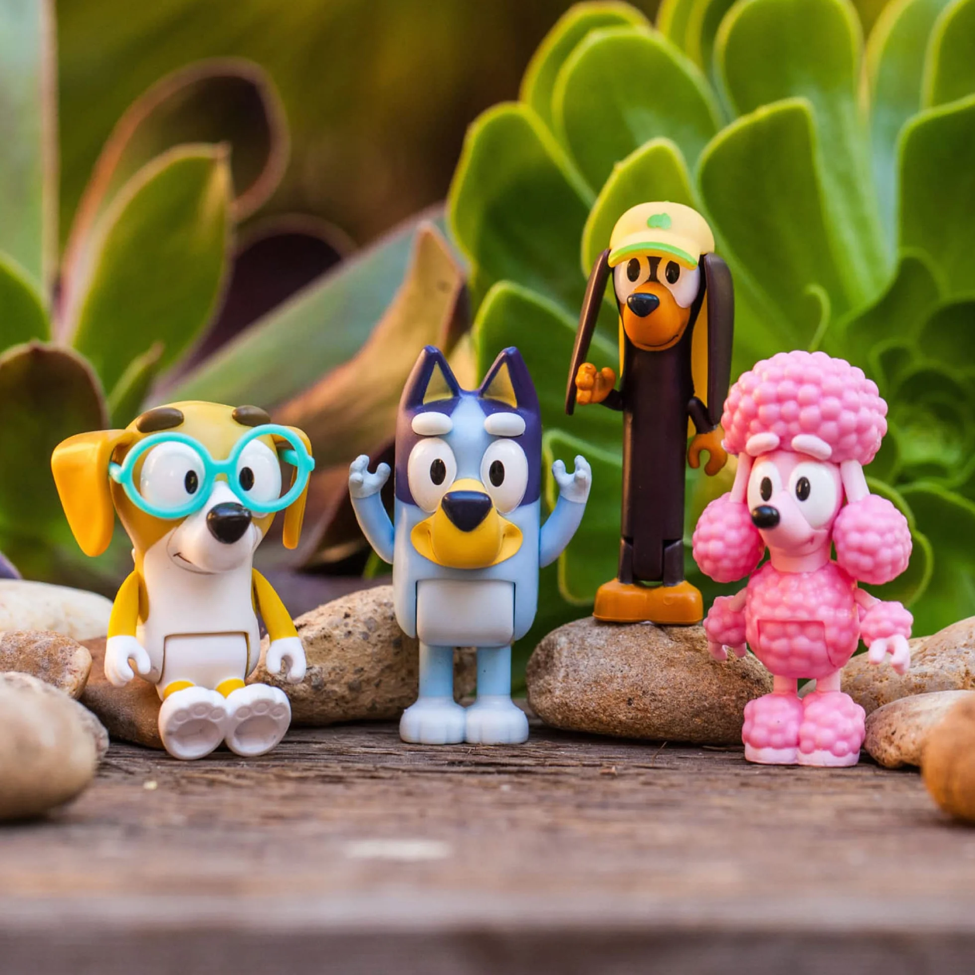 BlueY Giochi Preziosi Friends Pack, zestaw 4 przegubowych postaci i Friends Snickers, Honey i Coco, jak w telewizji, dla dzieci od 3 lat, BLY01200, wielokolorowy