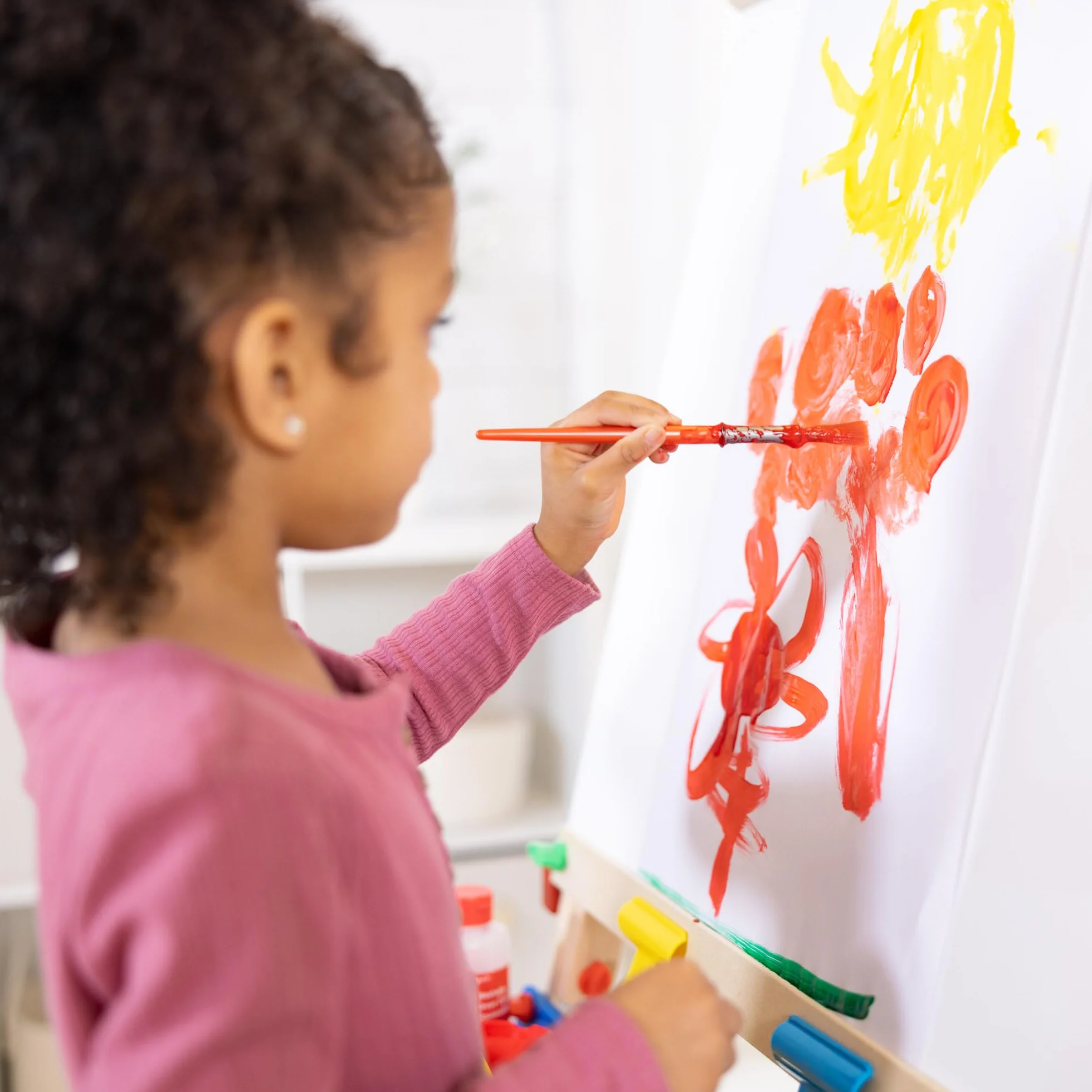 Melissa & Doug Luksusowa stojąca sztaluga, sztuka i rzemiosło - akcesoria artystyczne 3+, prezent dla chłopca lub dziewczynki