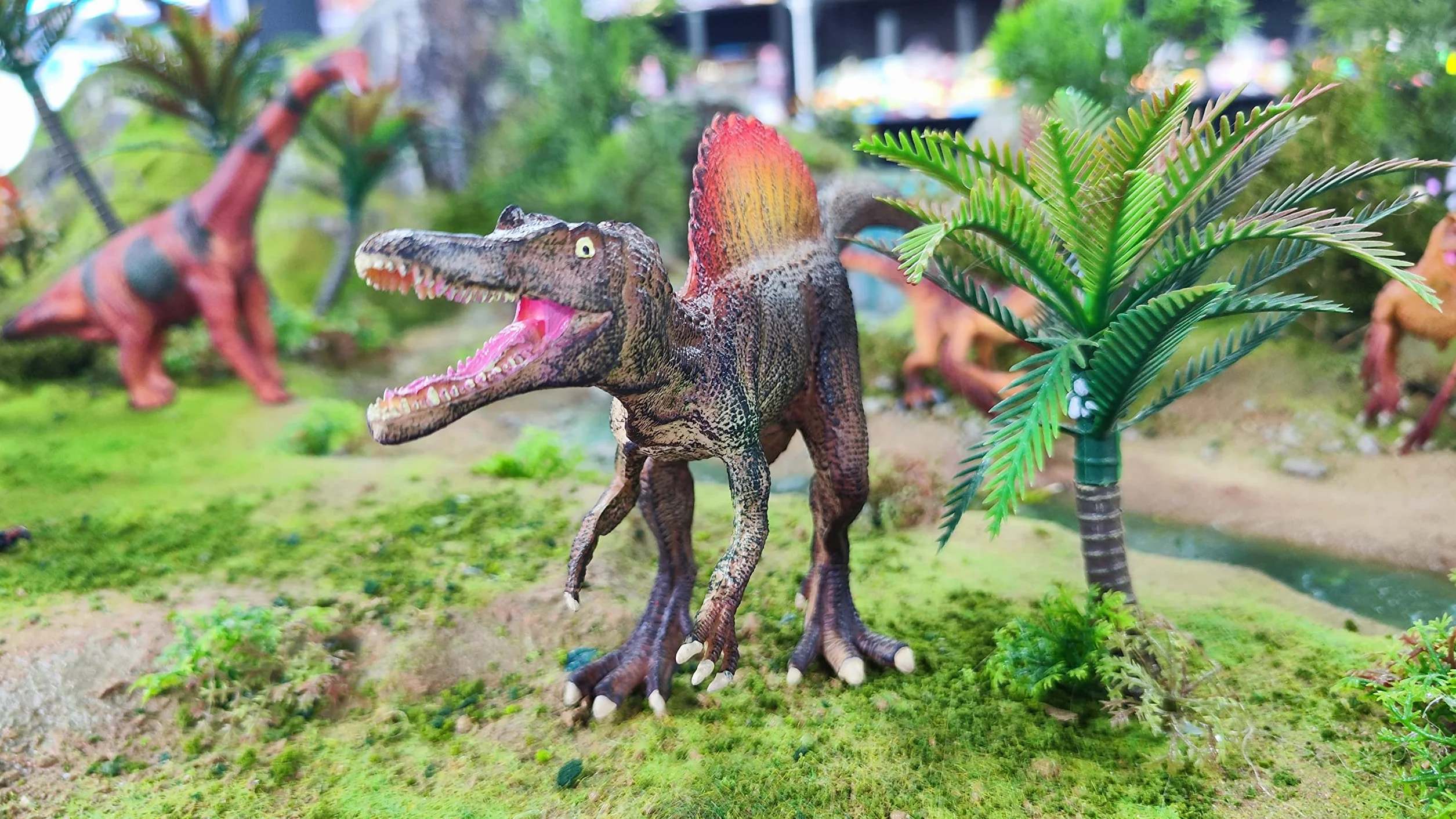 Zappi Co Figurka dziecięca Spinozaura, zabawka w postaci dinozaura (27 cm długości) Realistyczna szczegółowa kolekcja dinozaurów, figurki akcji