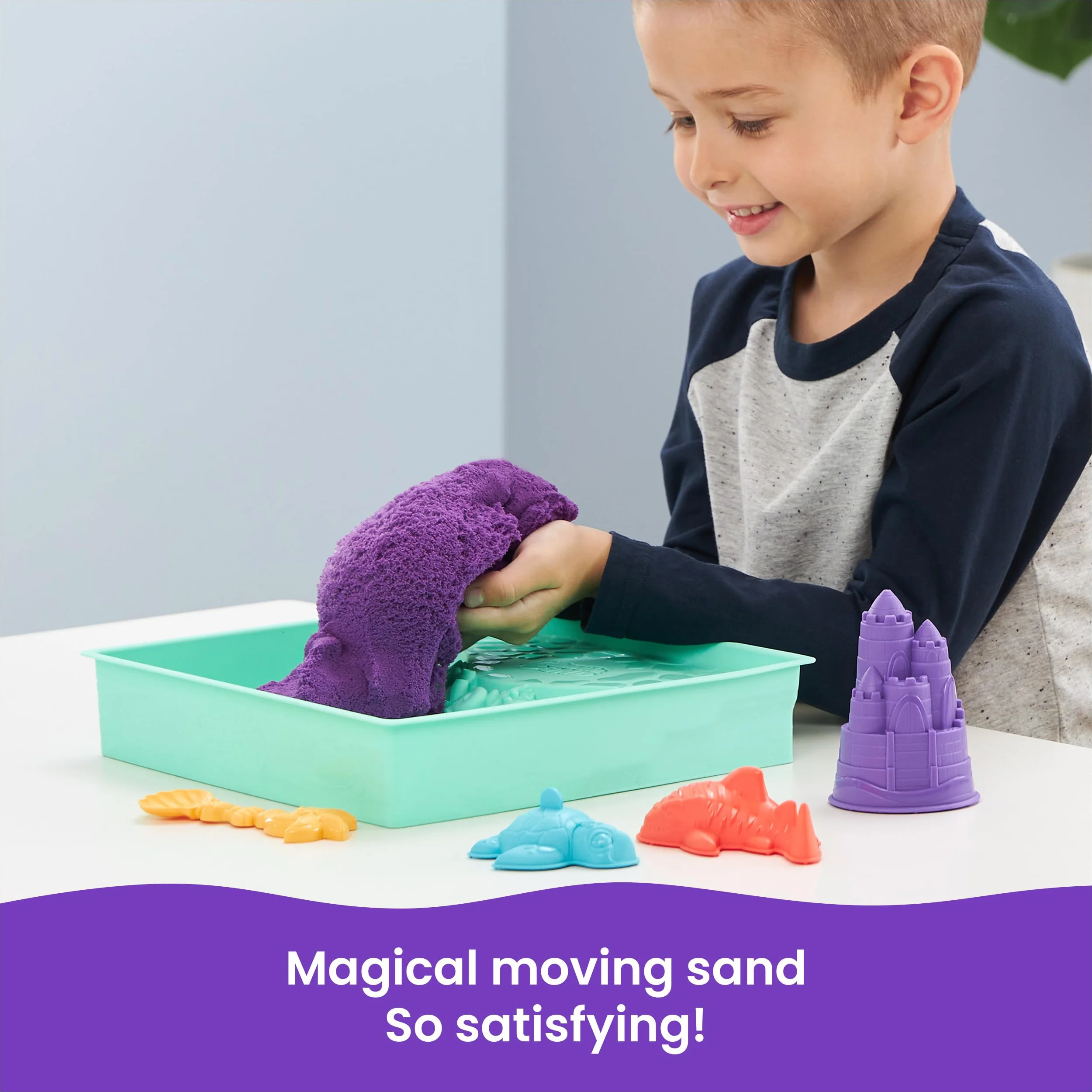 Kinetic Sand - Zestaw piaskownica. Fioletowy piasek do zabawy