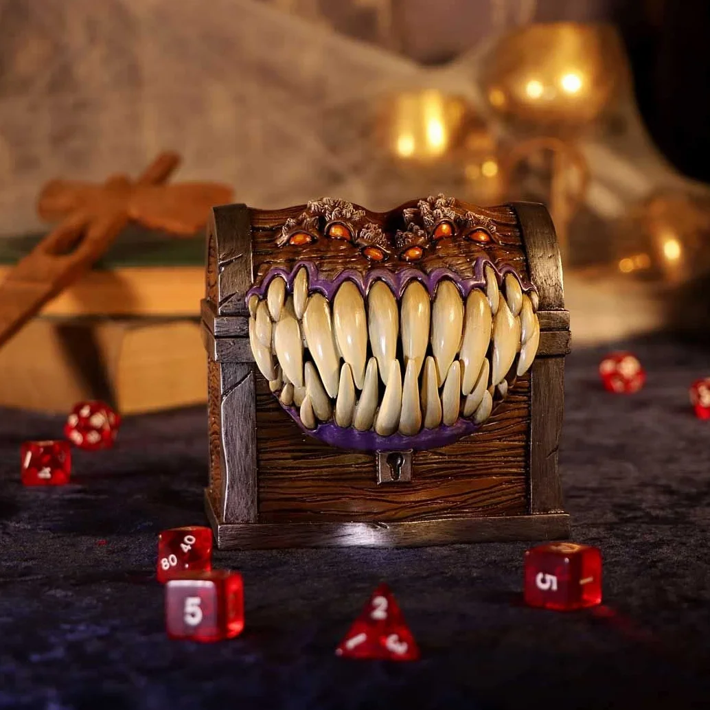 Nemesis Now Dungeons & Dragons Naśladujące pudełko do przechowywania kości, 11,3 cm, żywica, brązowa, oficjalnie licencjonowany towar D&D, pudełko na kości z postaciami, odlewane w najlepszej żywicy,