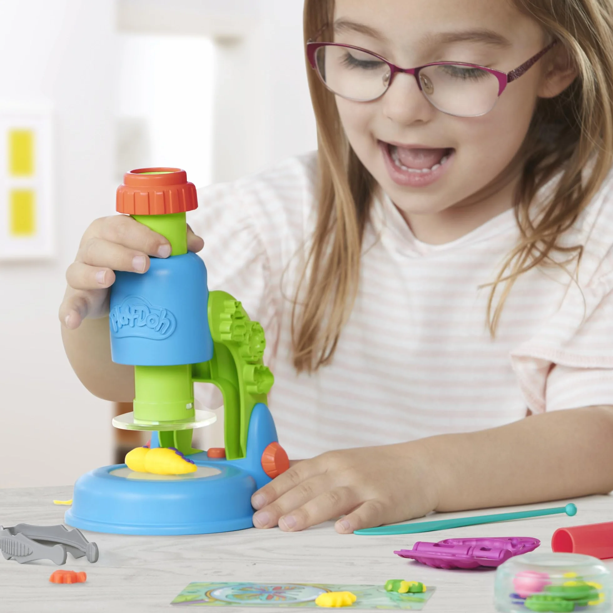 Zestaw do zabawy Podświetlany mikroskop Play-Doh