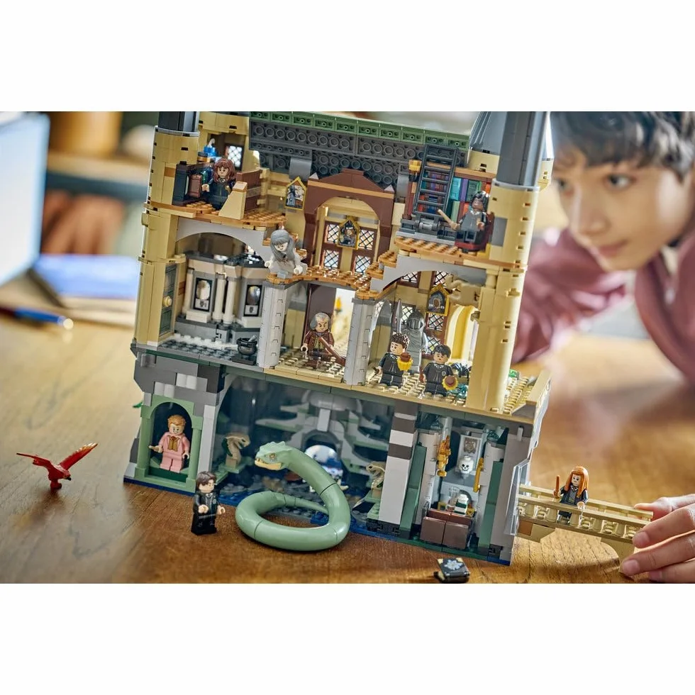 LEGO Harry Potter Zamek Hogwart: Wschodnie skrzydło, zabawka z filmu, zestaw konstrukcyjny dla dziecka, dekoracja do pokoju, pomysł na prezent dla chłopca lub dziewczynki od 10 lat 76473