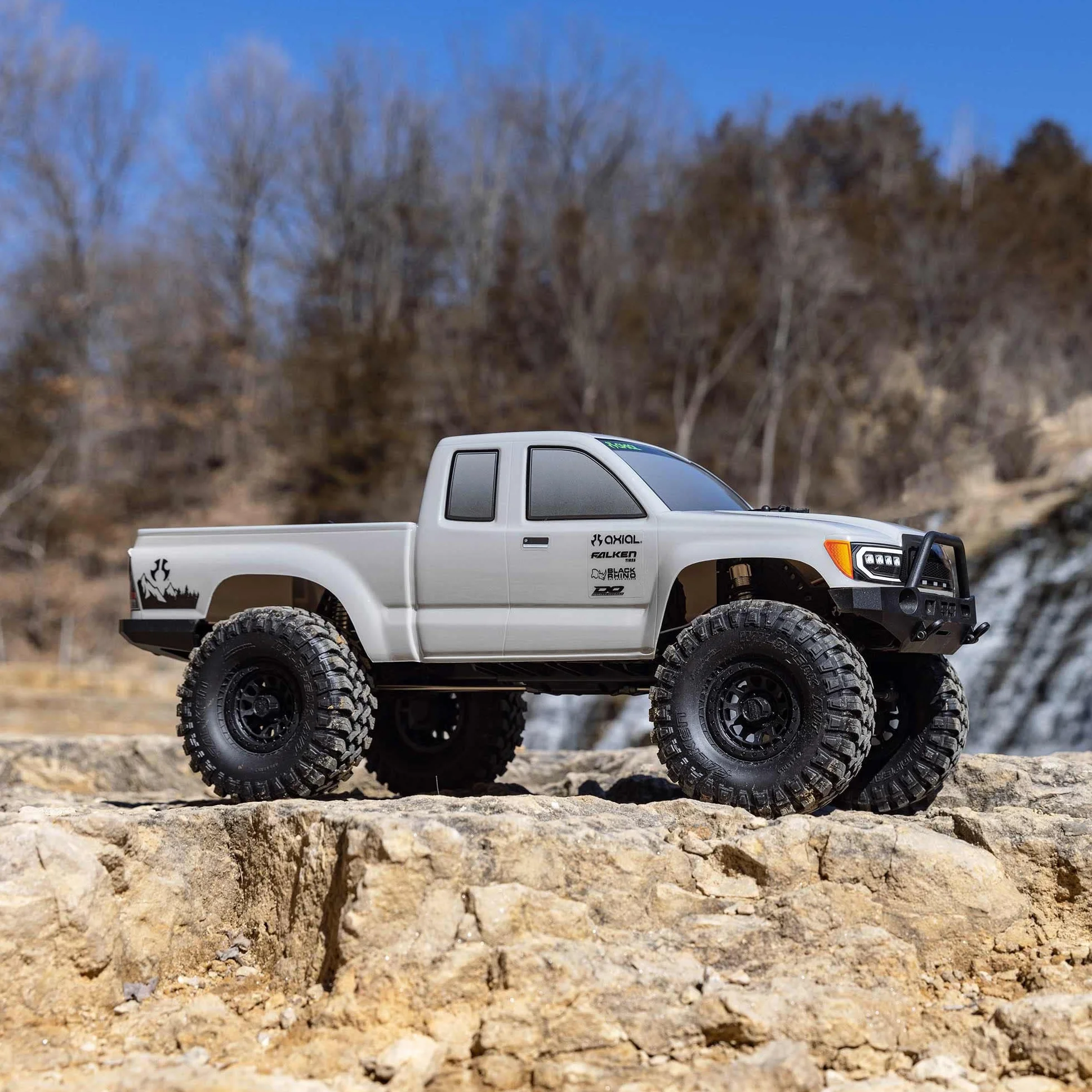 Axial RC Truck 1/10 SCX10 III Base Camp 4WD Rock Crawler Brushed RTR (nie zawiera baterii i ładowarki), szary, AXI03027T3