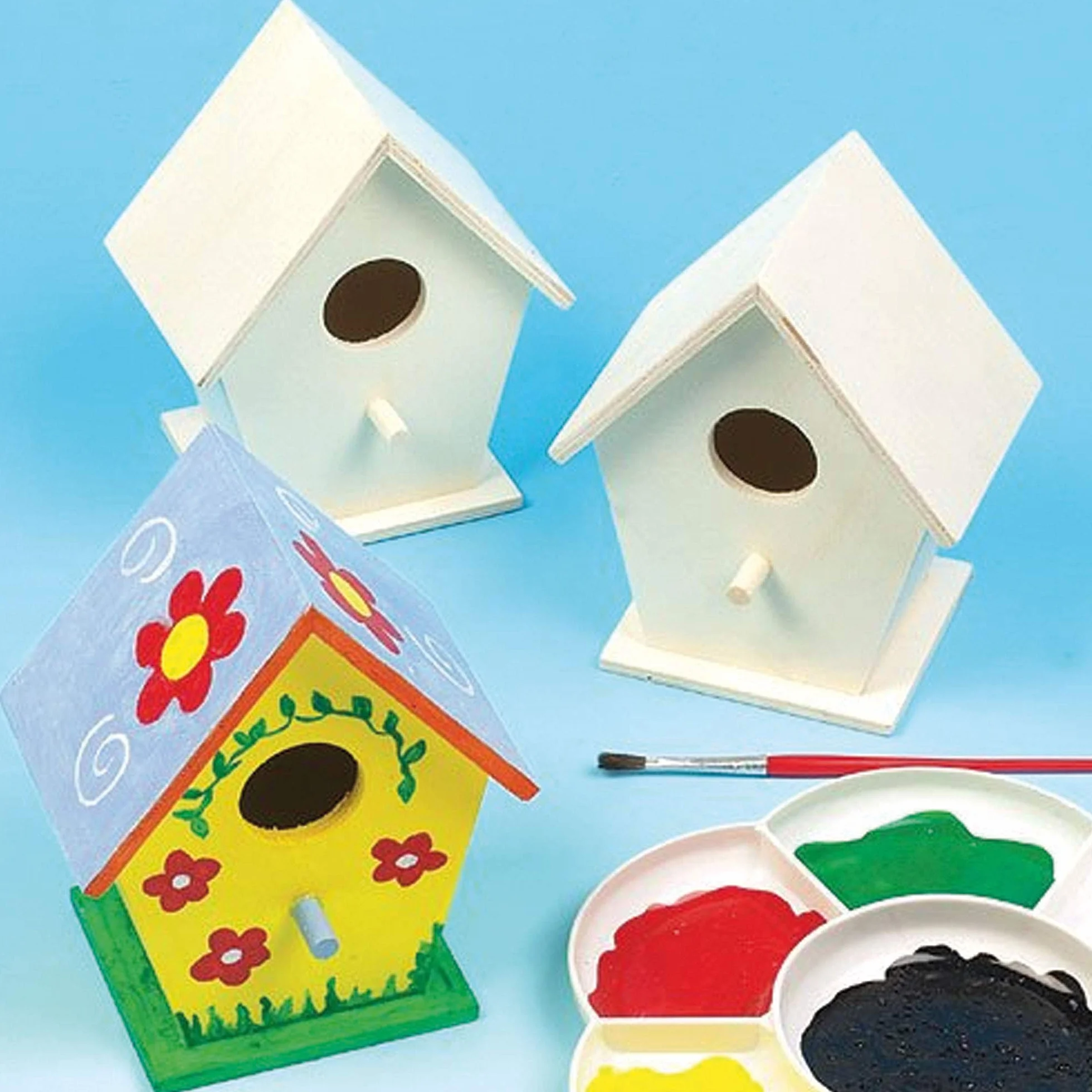 Baker Ross EC1235 mini drewniane domki dla ptaków do malowania, dekoracji i rzemiosła lub projektów ogrodowych dla dzieci (4 sztuki)