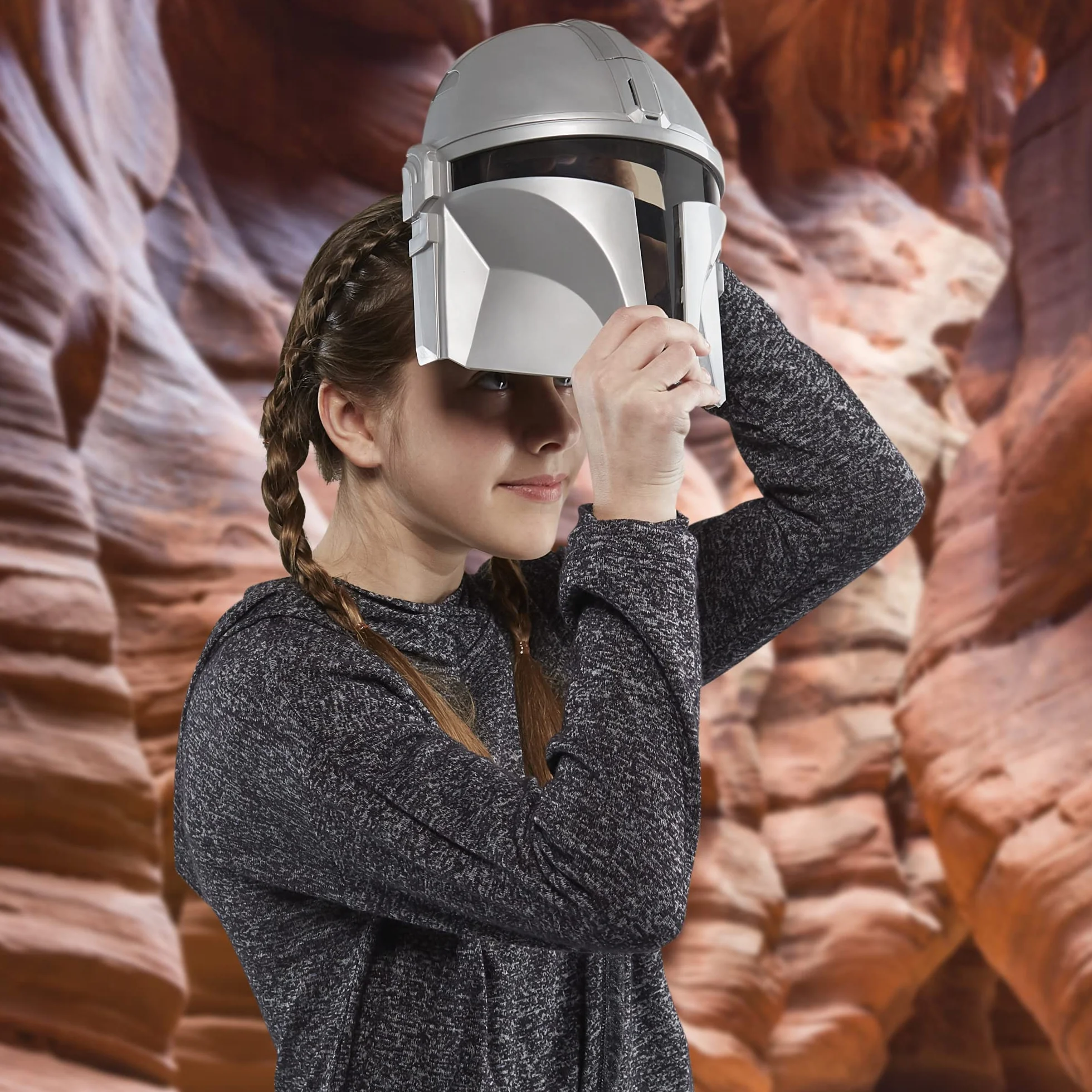 Star Wars Hasbro Elektroniczna maska Mandalorian, przebranie Mandalorian dla dzieci, z dźwiękami i frazami, od 5 lat, wielokolorowa, jeden rozmiar