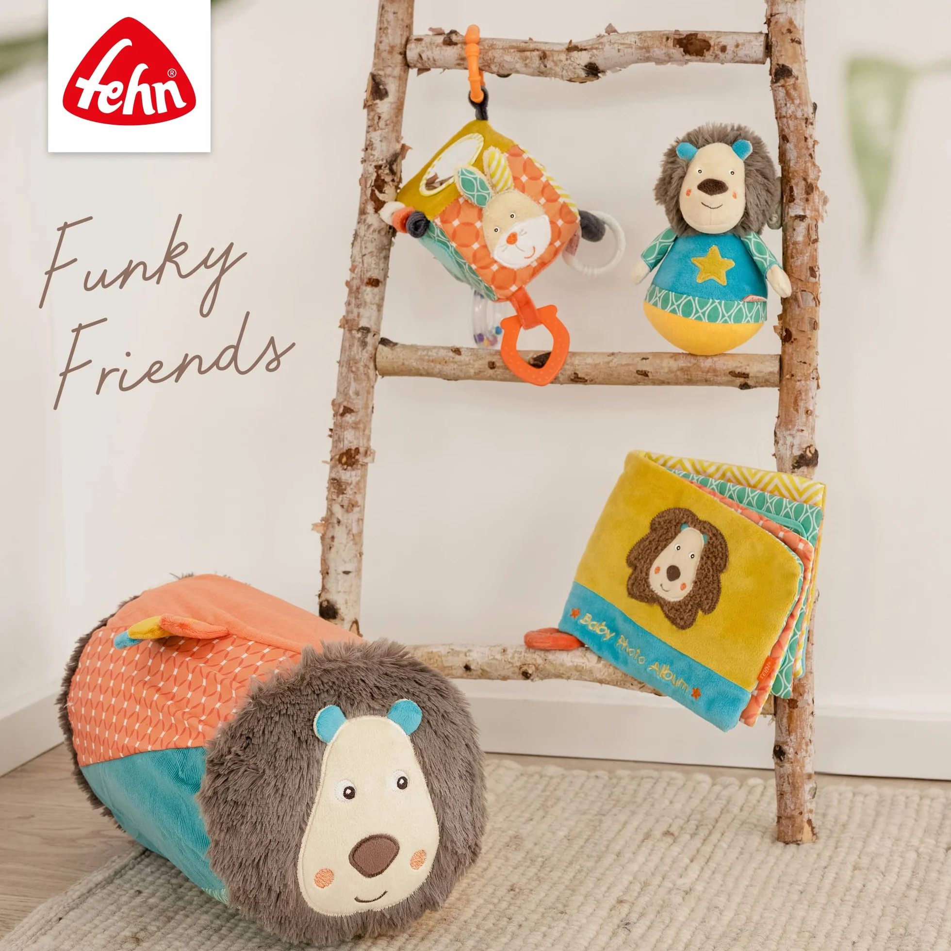 Fehn 066029 Kostka aktywności Funky Friends – zabawka motoryczna do zawieszenia – dla niemowląt i małych dzieci od 0+ miesięcy – wymiary: 10 x 10 cm