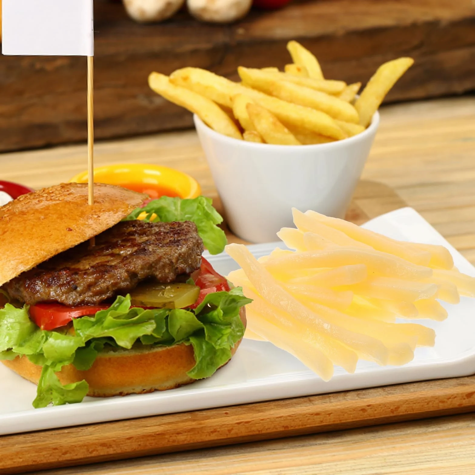 NUOBESTY 30 sztuk sztucznych frytek, symulacja fast food, sztuczna żywność, model realistyczny, francuskie frytki, do kuchni, zabawek, dekoracji