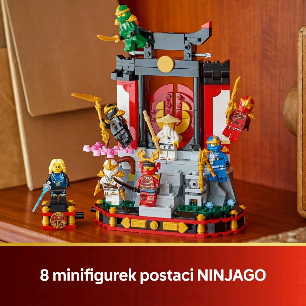 LEGO NINJAGO Ozdoba z postaciami ninja — 15-lecie, kolekcjonerski zestaw konstrukcyjny dla chłopców i dziewczynek, podstawka z ośmioma minifigurkami, pomysł na prezent urodzinowy dla 14-latka 71866