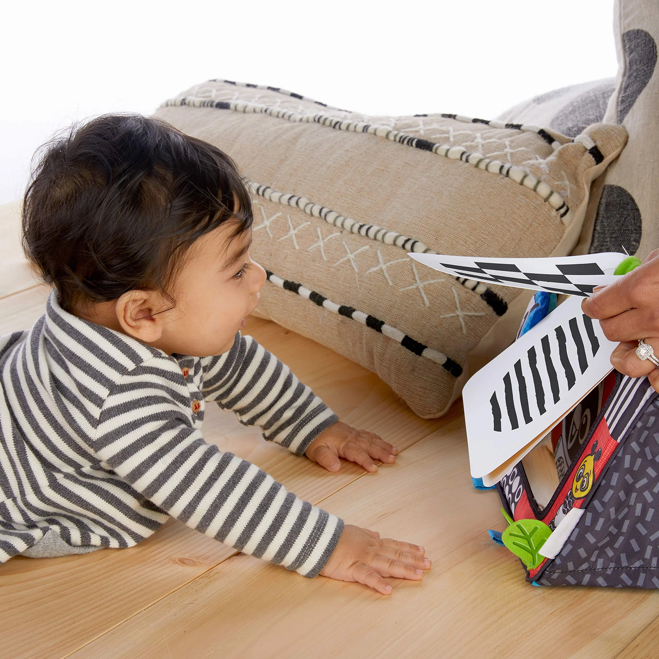 Baby Einstein, Flip For Art, lustra i karty o silnym kontraście, idealne do zabawy na brzuchu lub w podróży